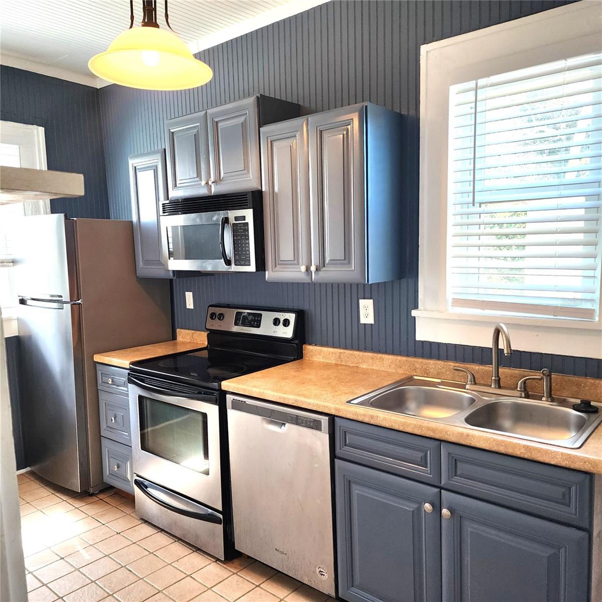 2006 JACKSON ST N #3, ST PETERSBURG, FL, 33704