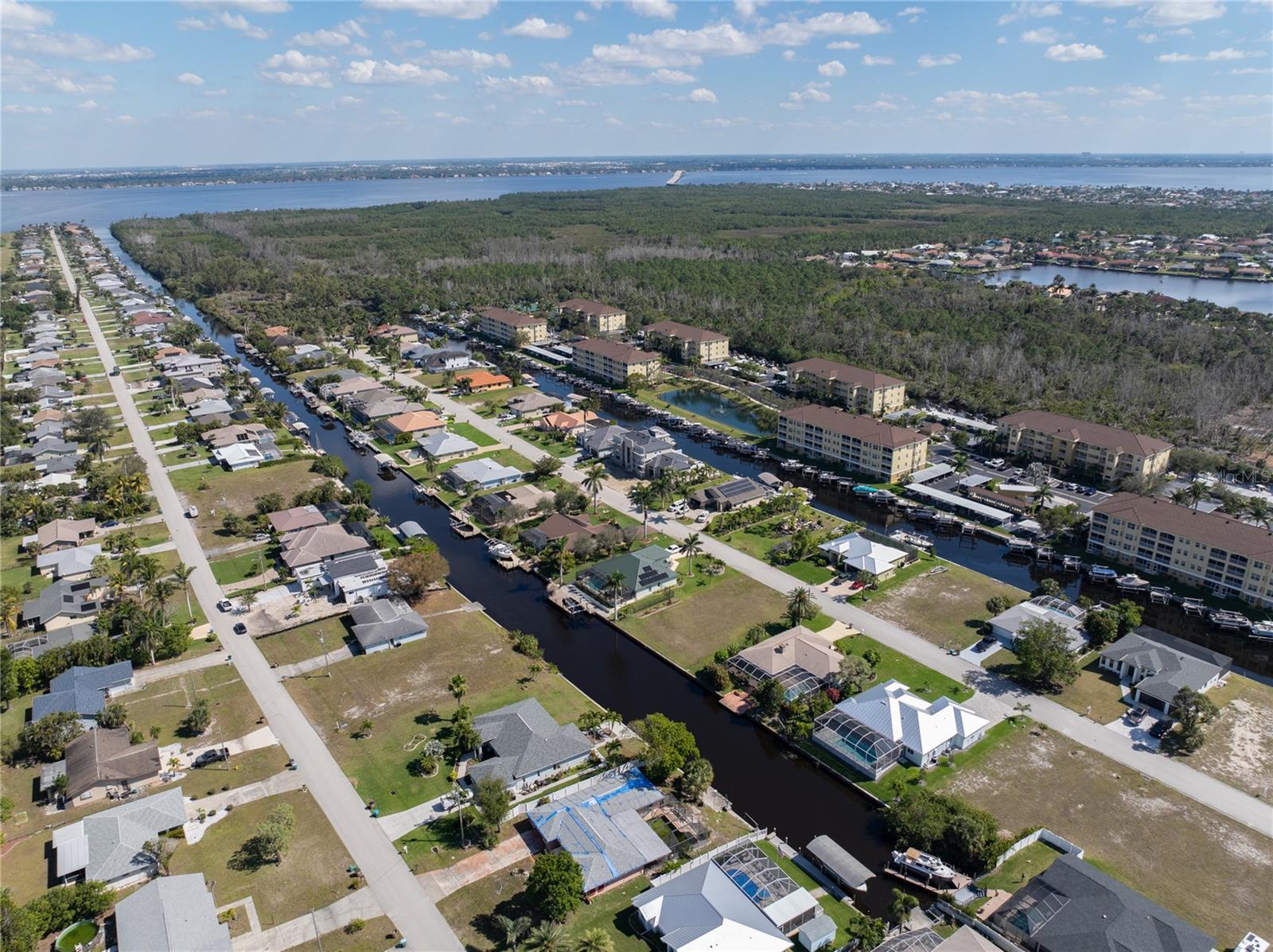 1915 OTTERSREST LN, CAPE CORAL, FL, 33990