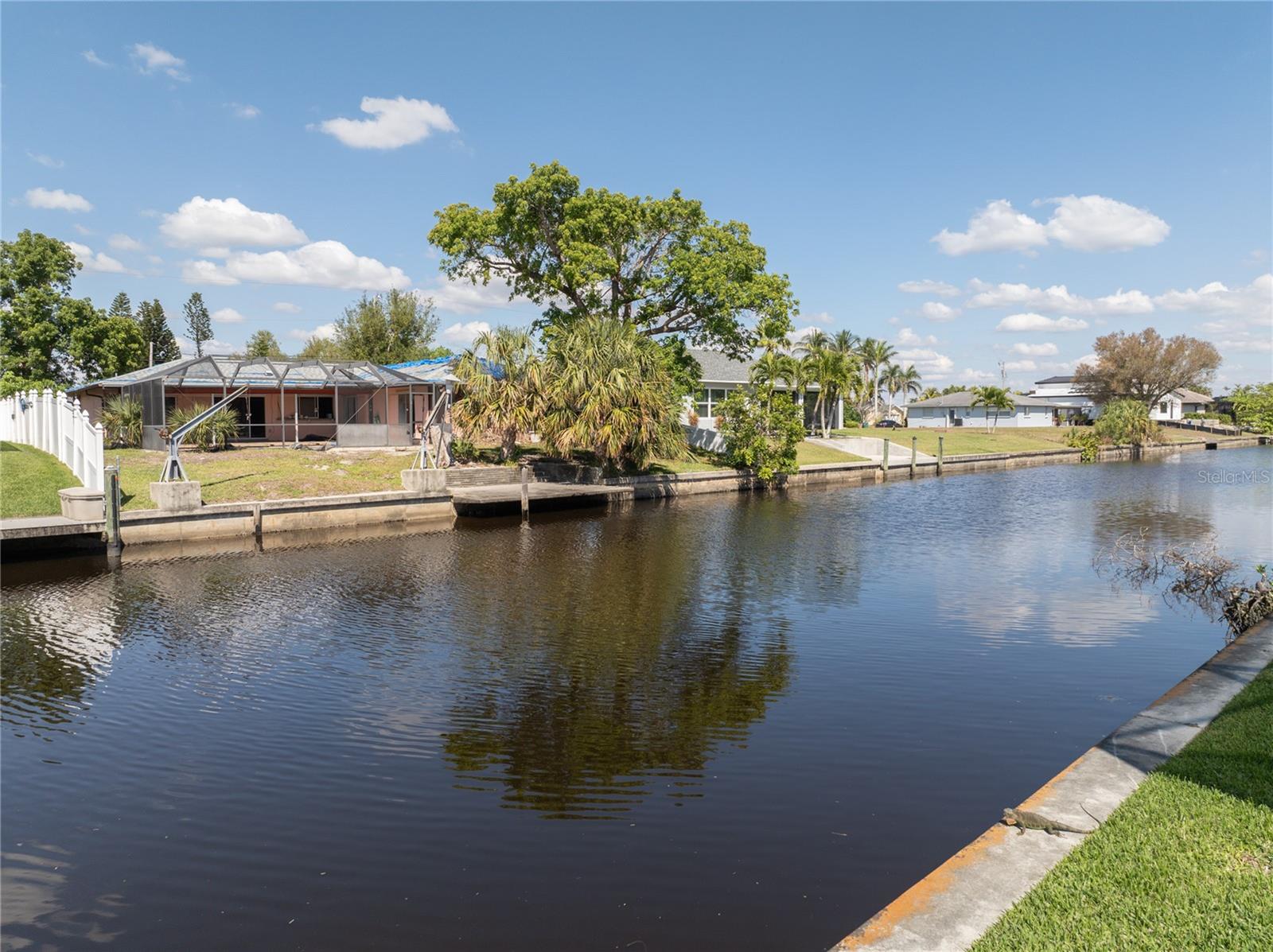 1915 OTTERSREST LN, CAPE CORAL, FL, 33990