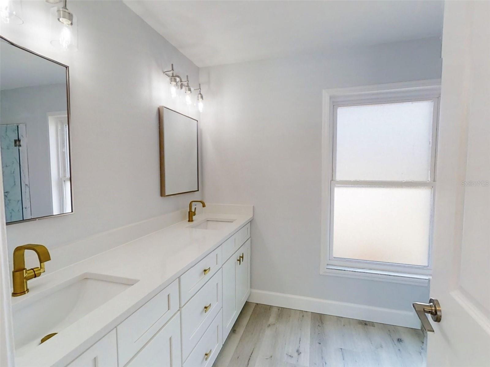 416 GULF BREEZE BLVD, VENICE, FL, 34293