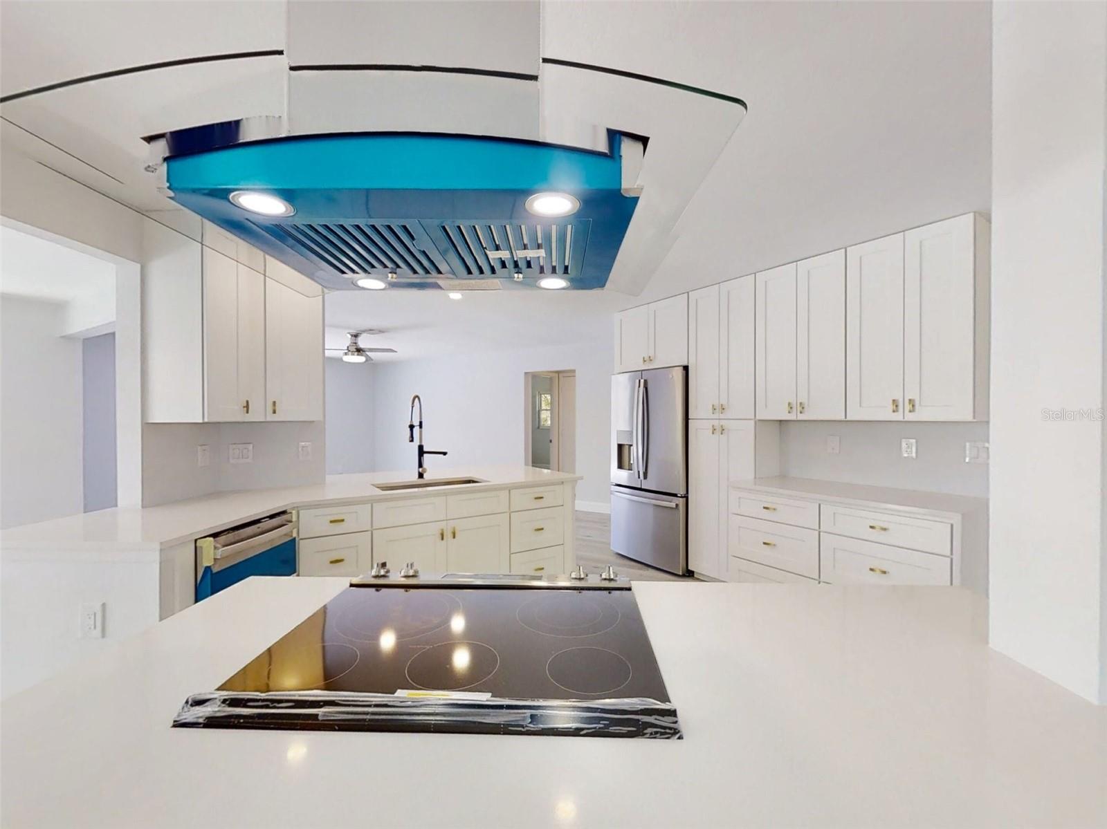 416 GULF BREEZE BLVD, VENICE, FL, 34293