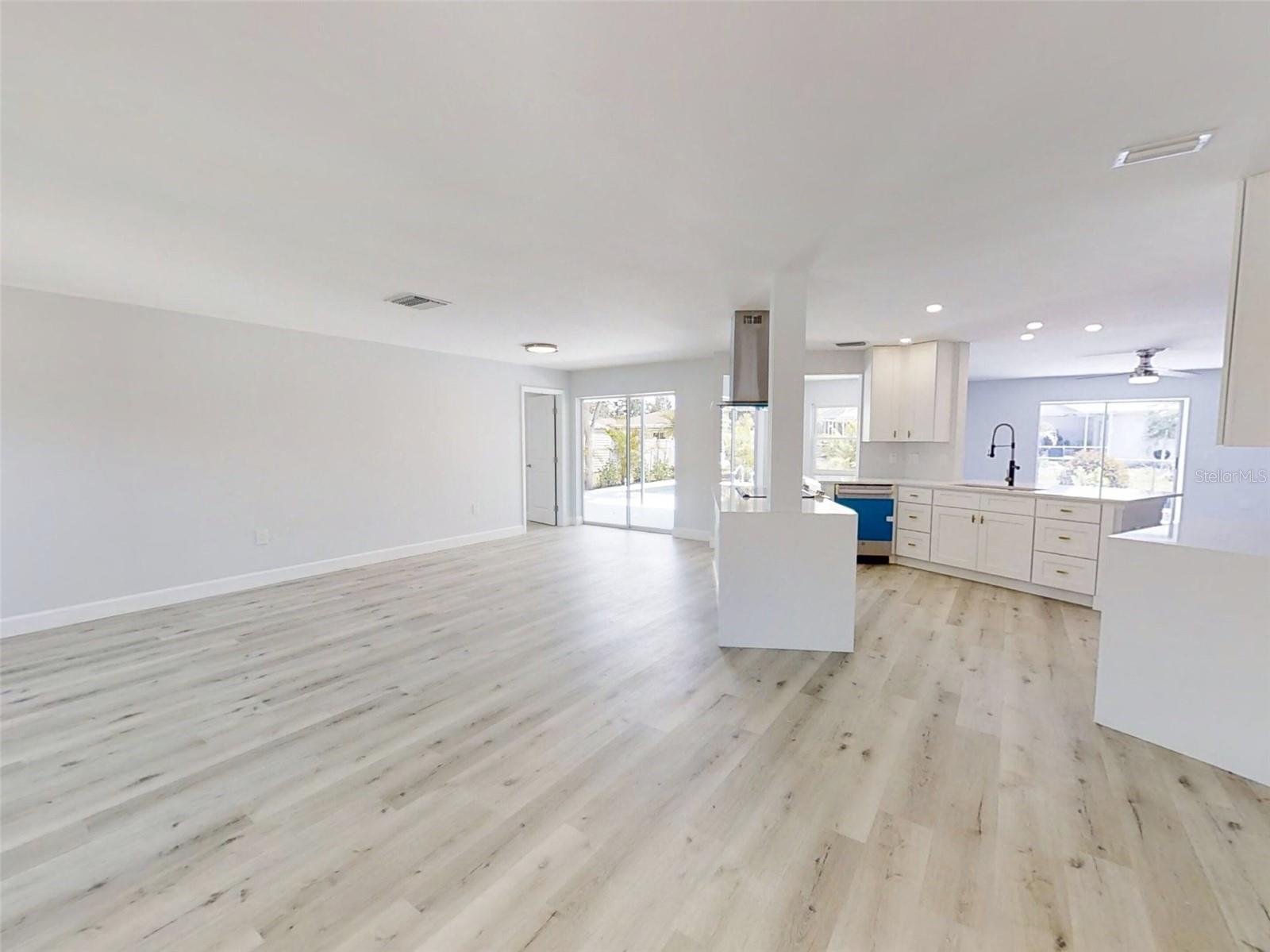 416 GULF BREEZE BLVD, VENICE, FL, 34293