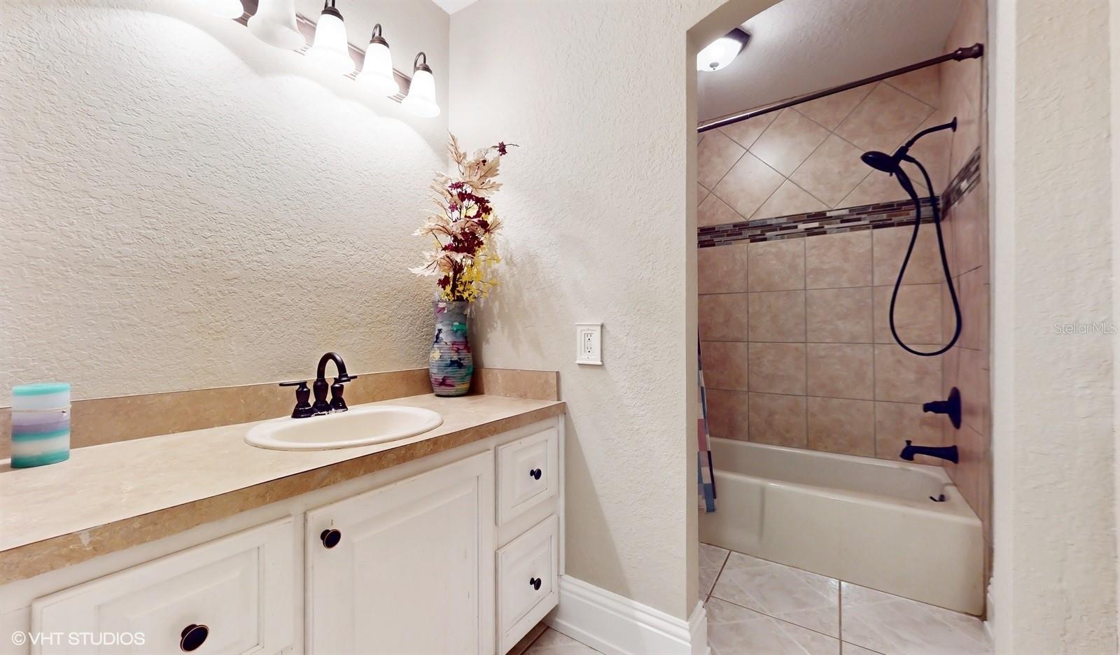 7108 EAST RD, LAKELAND, FL, 33809