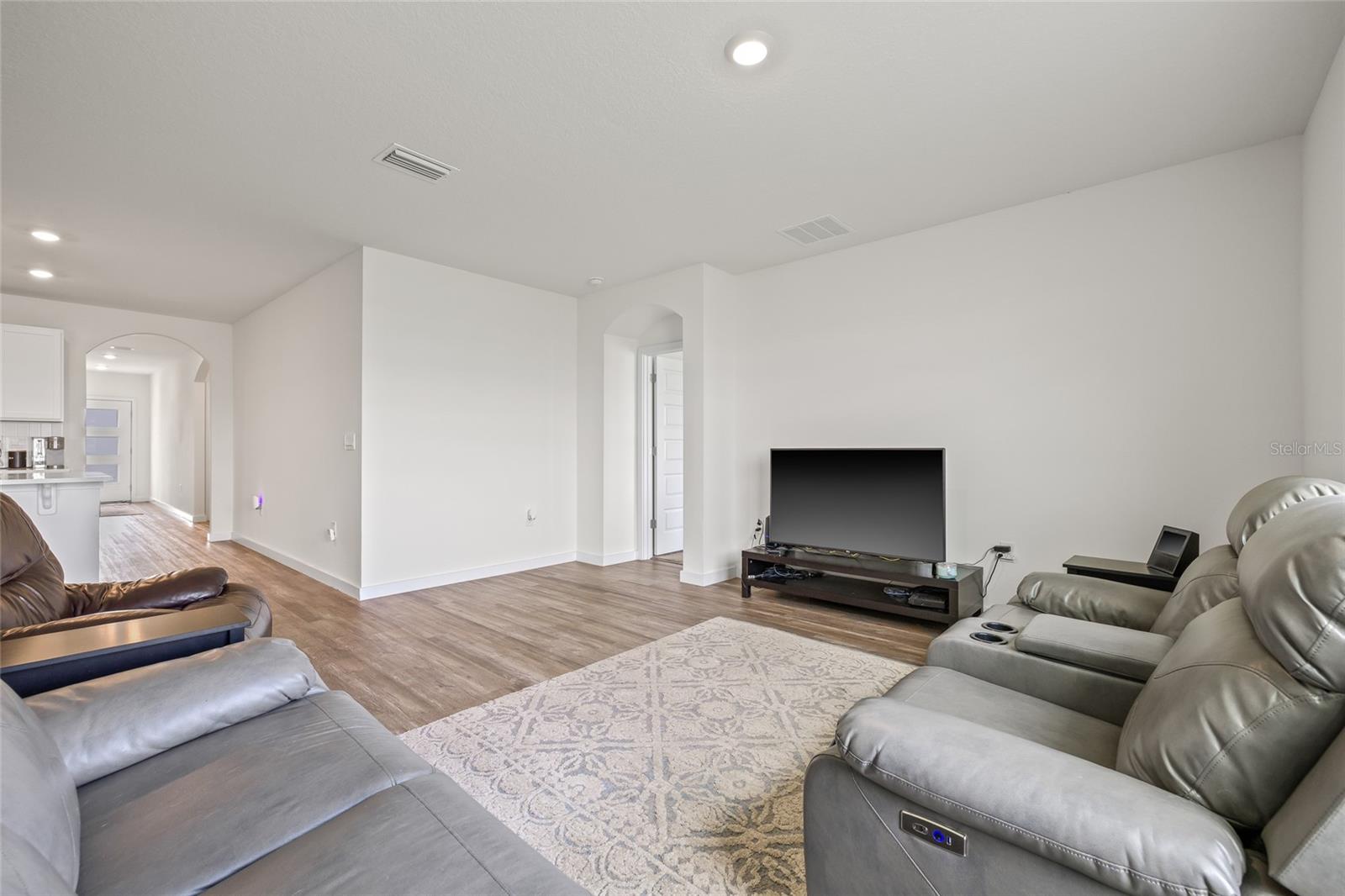 31923 TREASURE DOCK ISLE, WESLEY CHAPEL, FL, 33545