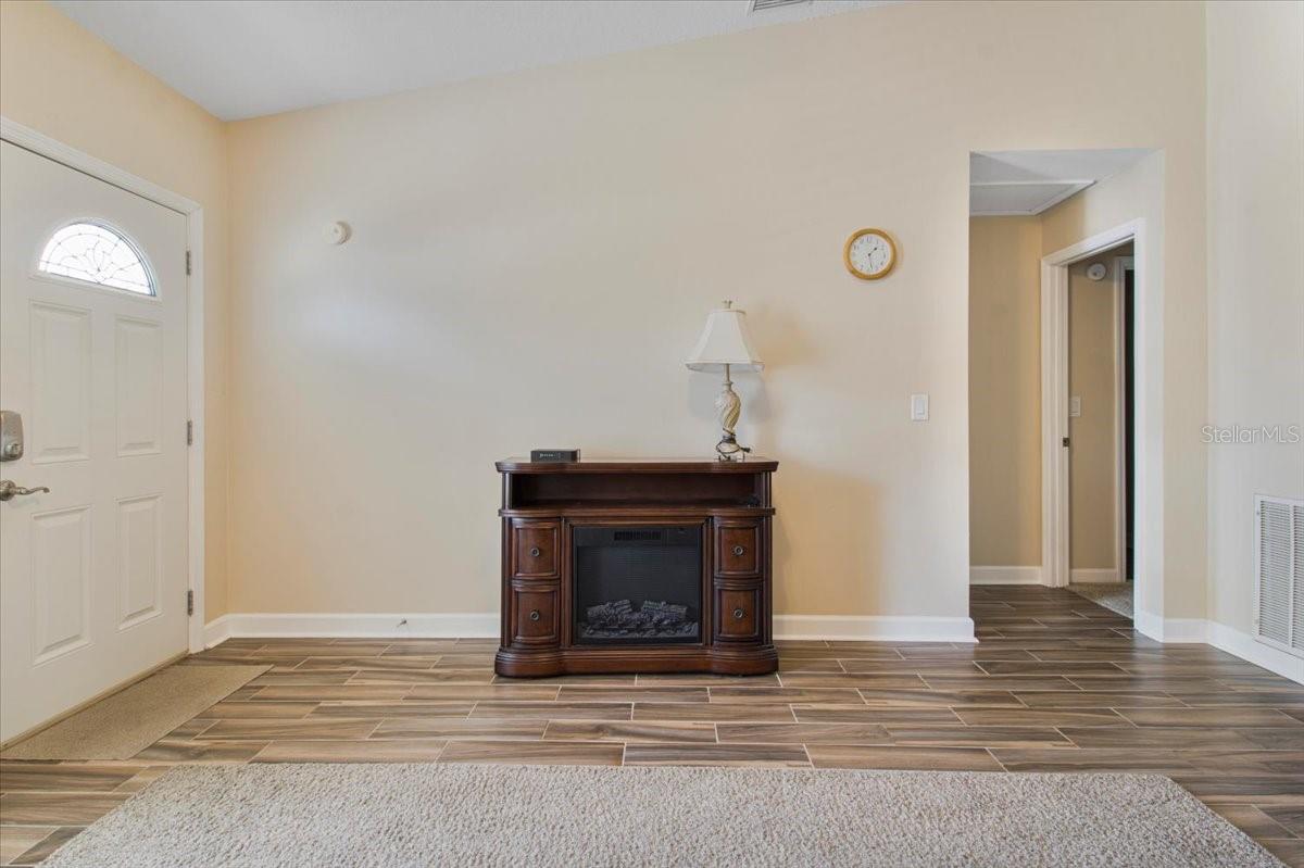 913 BURLWOOD ST, BRANDON, FL, 33511
