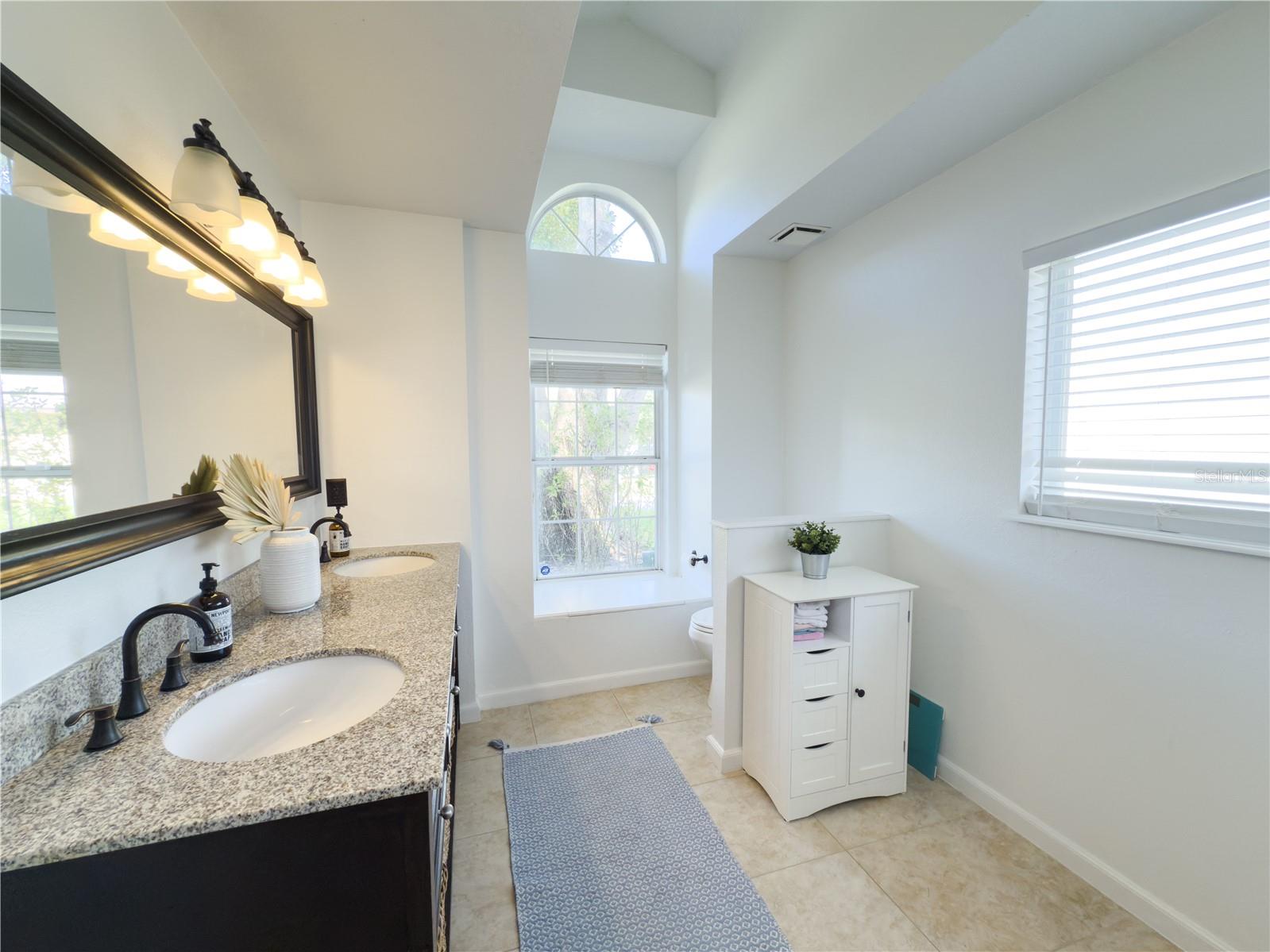 2121 KNOLLVIEW CT, OVIEDO, FL, 32765