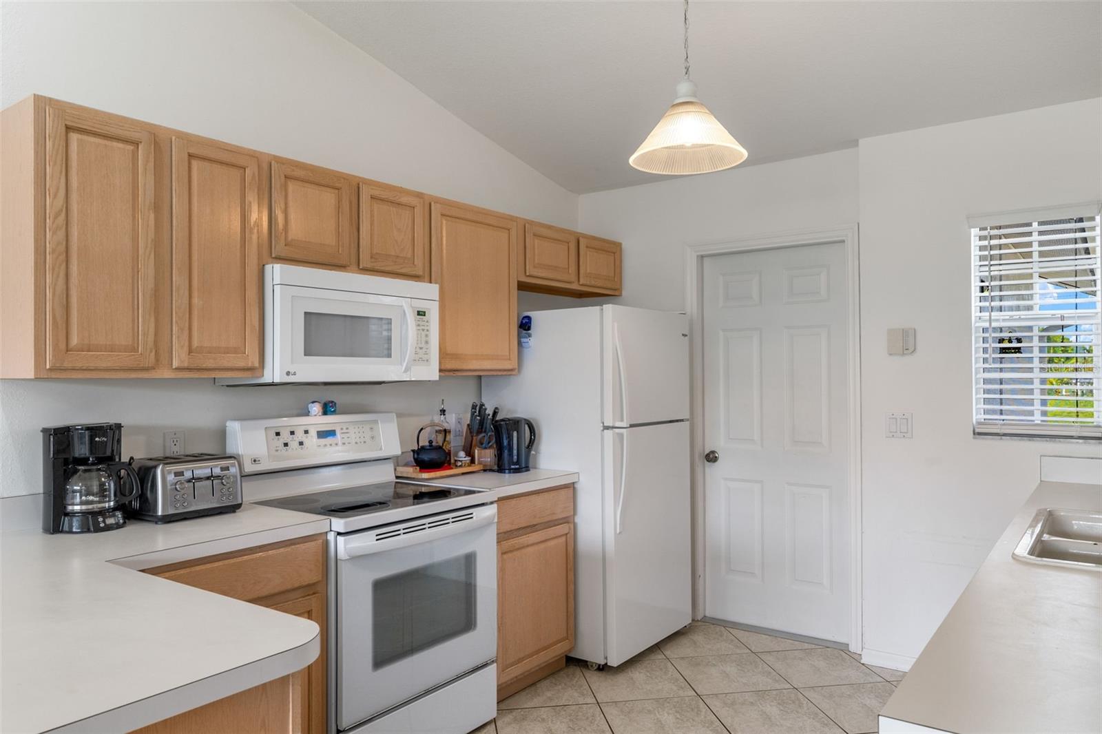 4724 SW 25TH PL, CAPE CORAL, FL, 33914