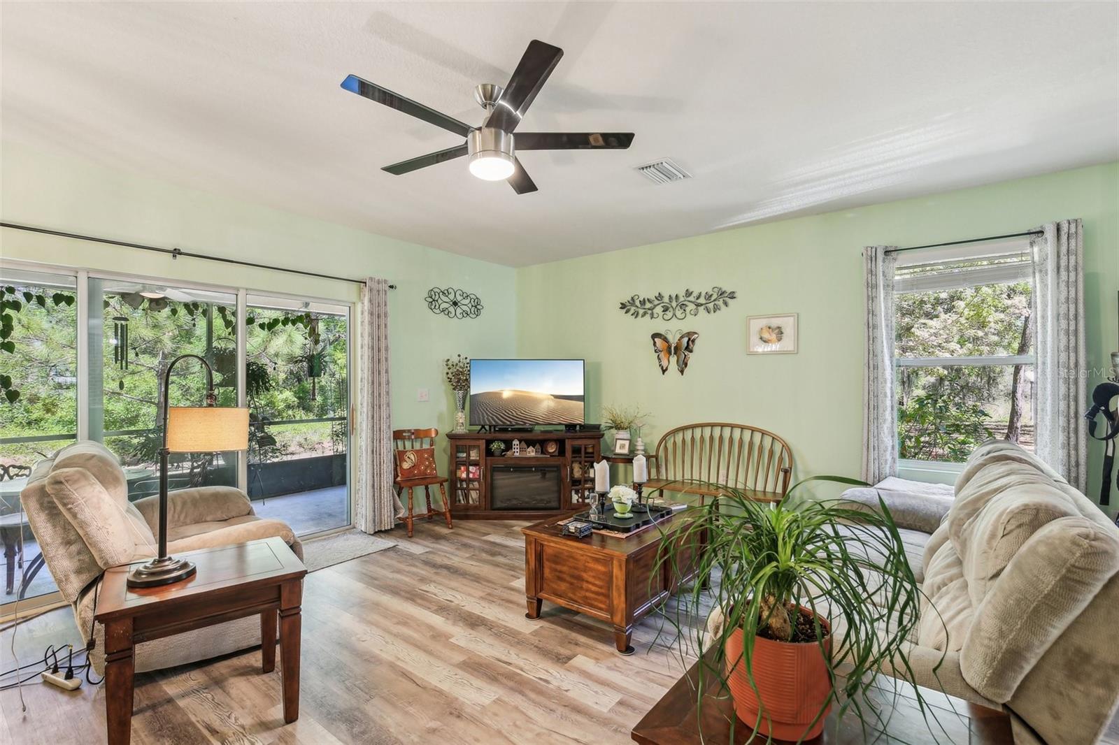 9756 HOUND CHASE DR, GIBSONTON, FL, 33534