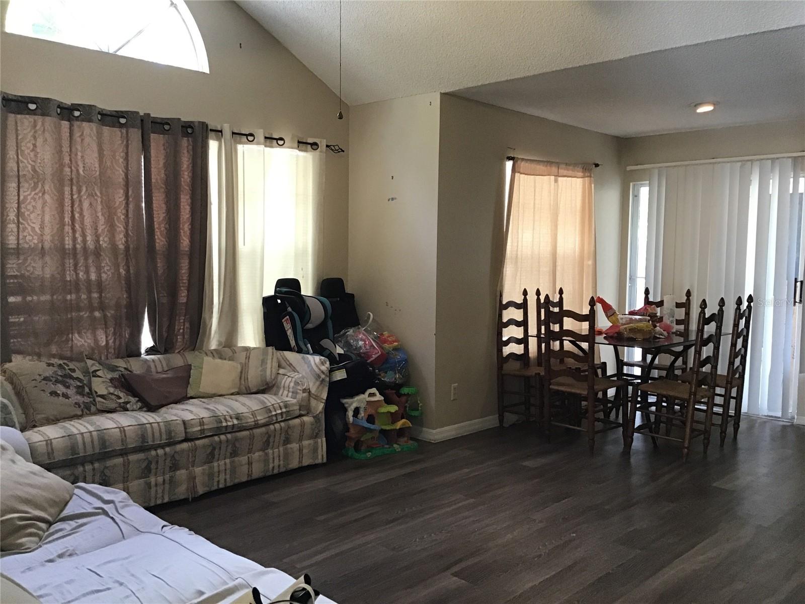 1089 S HIAWASSEE RD #323, ORLANDO, FL, 32835