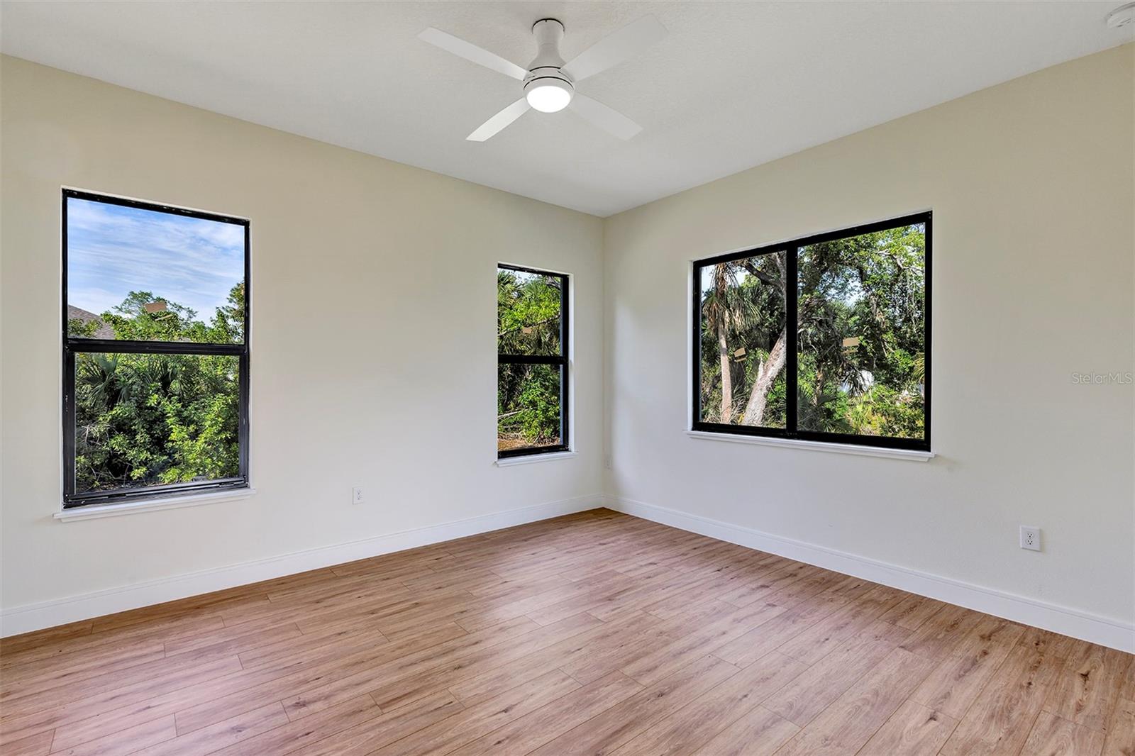 82 VENANGO ST, PORT CHARLOTTE, FL, 33954