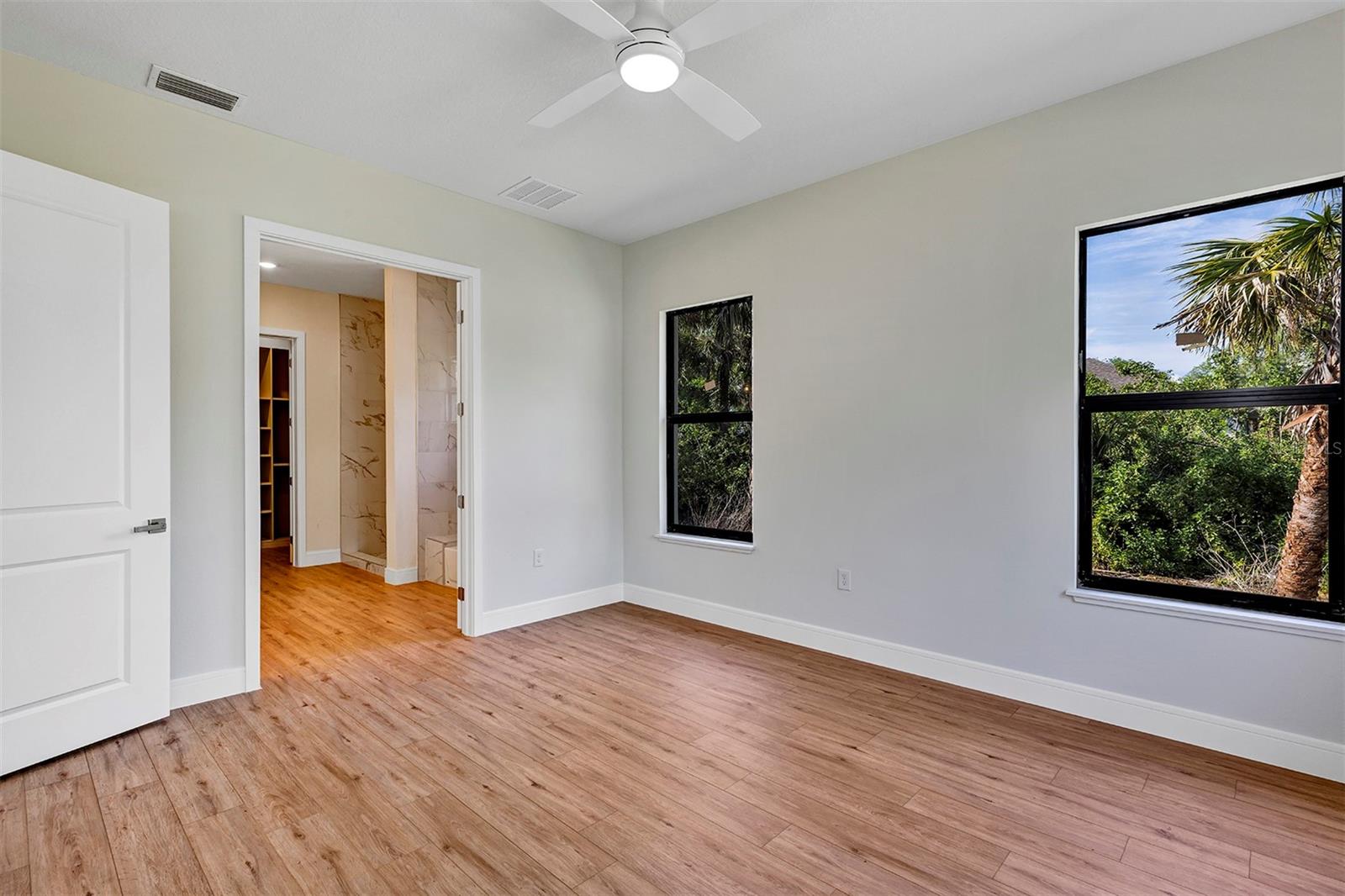 82 VENANGO ST, PORT CHARLOTTE, FL, 33954