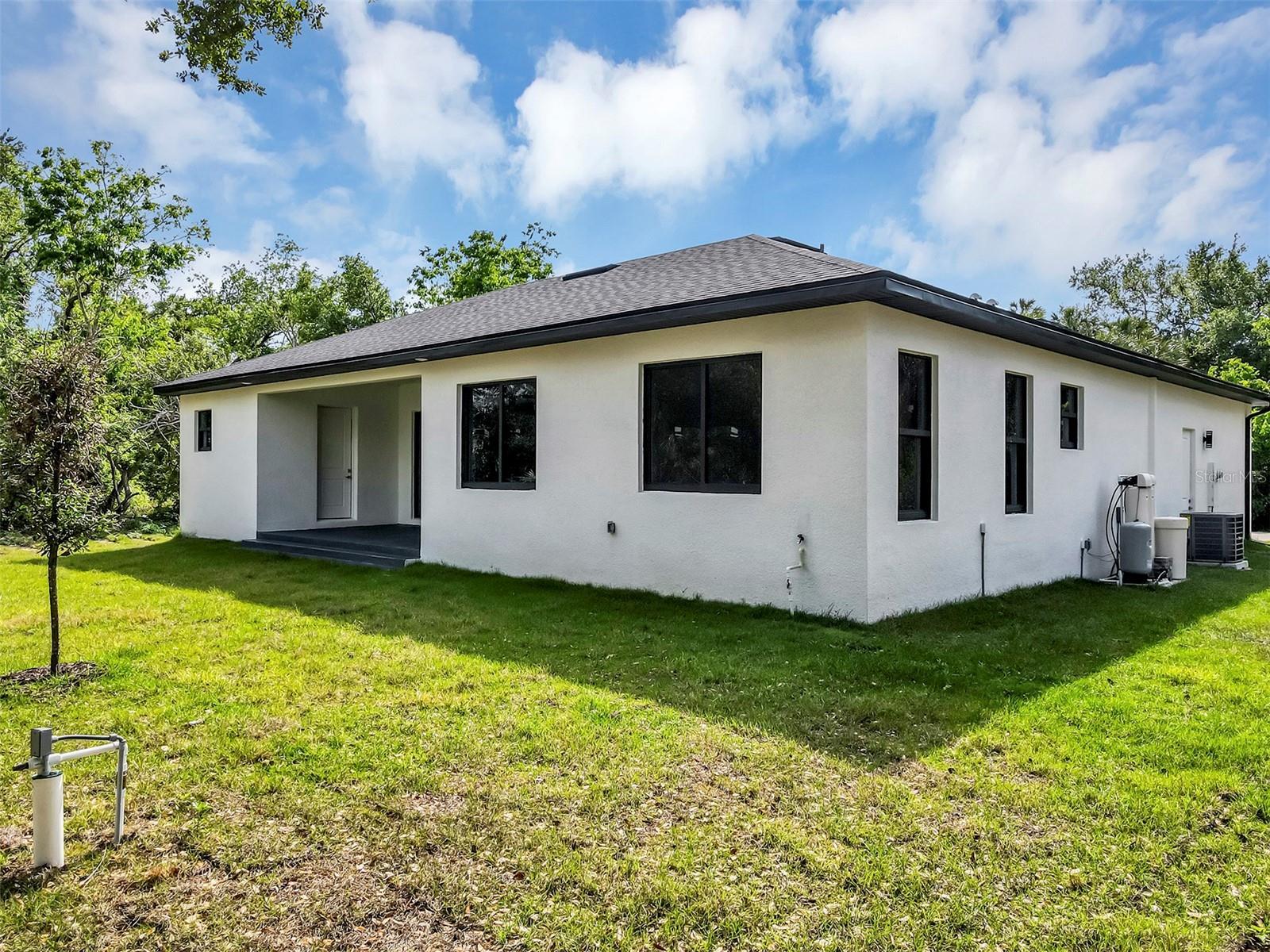 82 VENANGO ST, PORT CHARLOTTE, FL, 33954