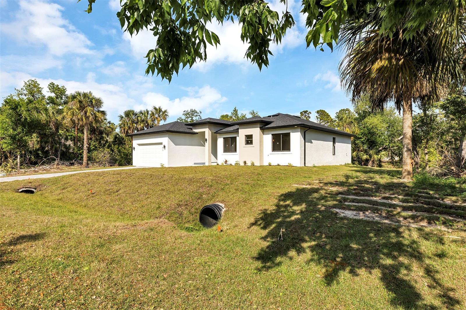 82 VENANGO ST, PORT CHARLOTTE, FL, 33954