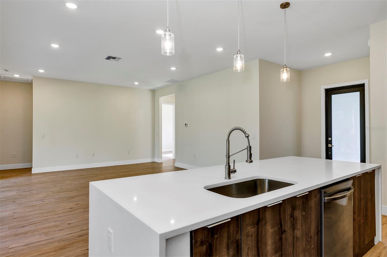 82 VENANGO ST, PORT CHARLOTTE, FL, 33954