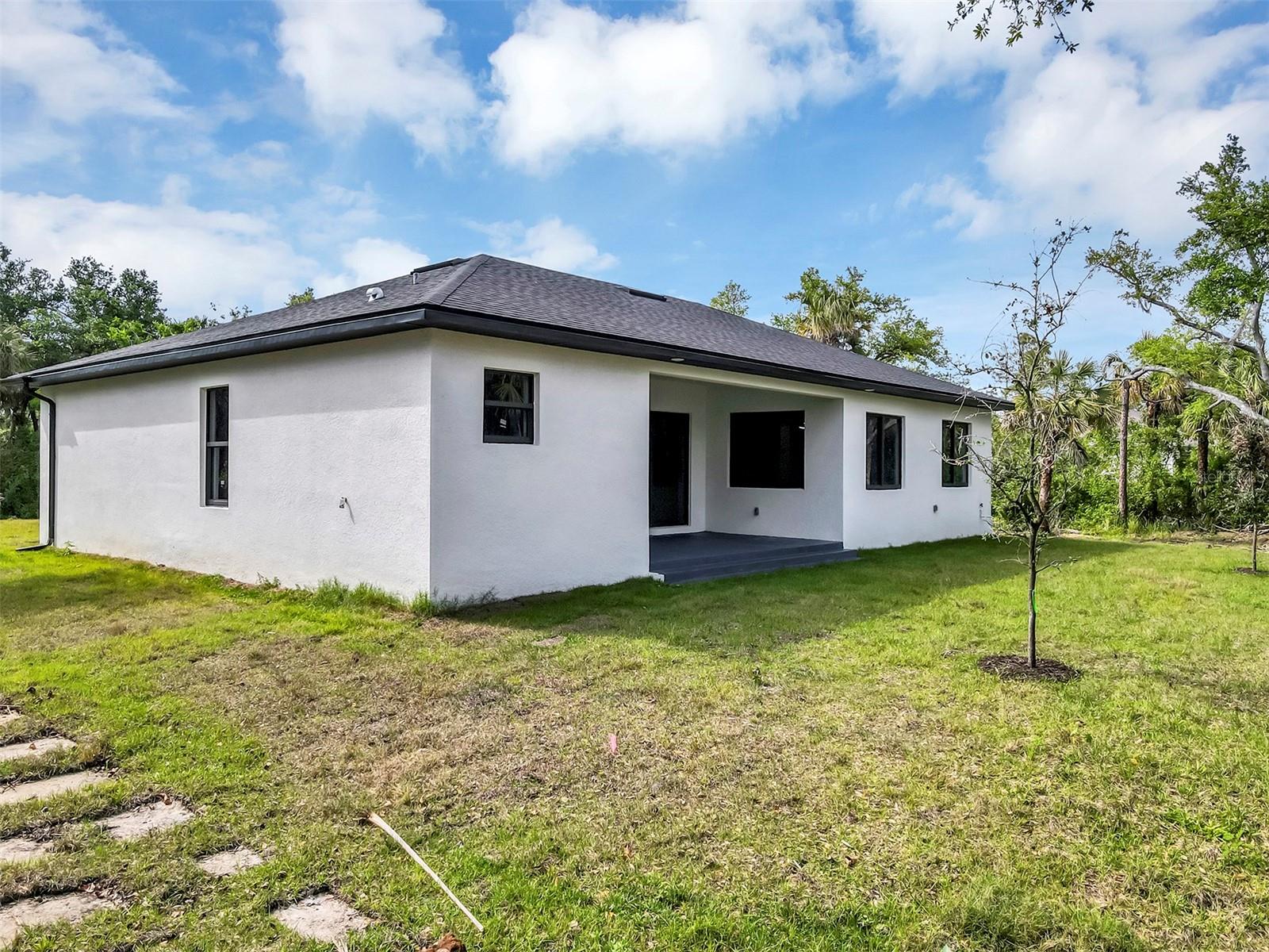 82 VENANGO ST, PORT CHARLOTTE, FL, 33954