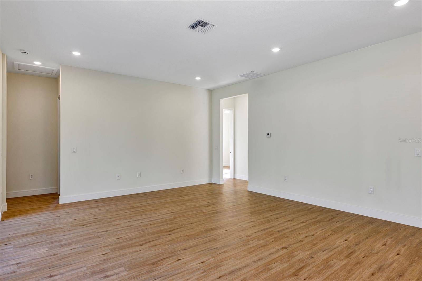 82 VENANGO ST, PORT CHARLOTTE, FL, 33954