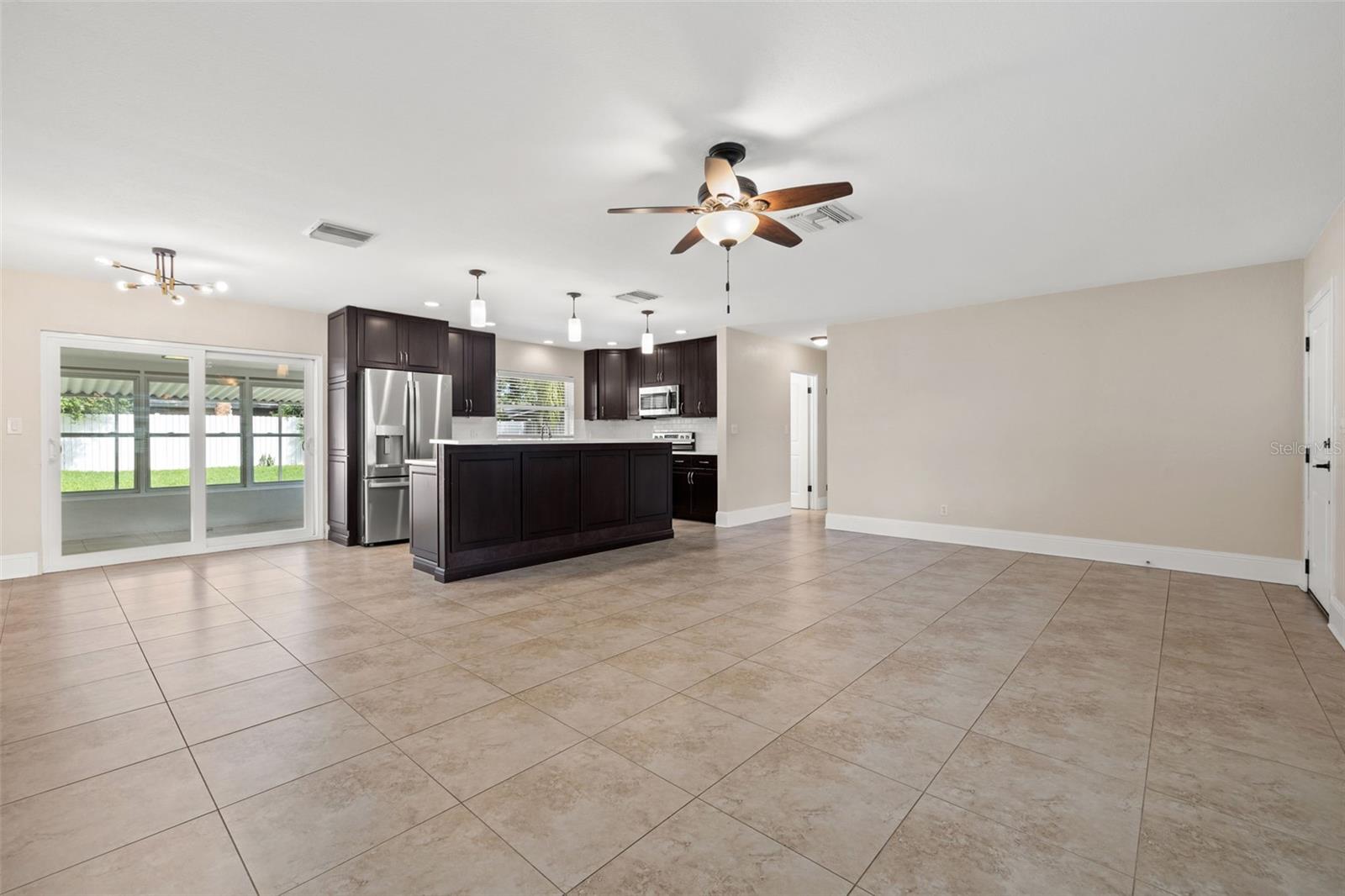 1180 EDEN ISLE BLVD NE, ST PETERSBURG, FL, 33704