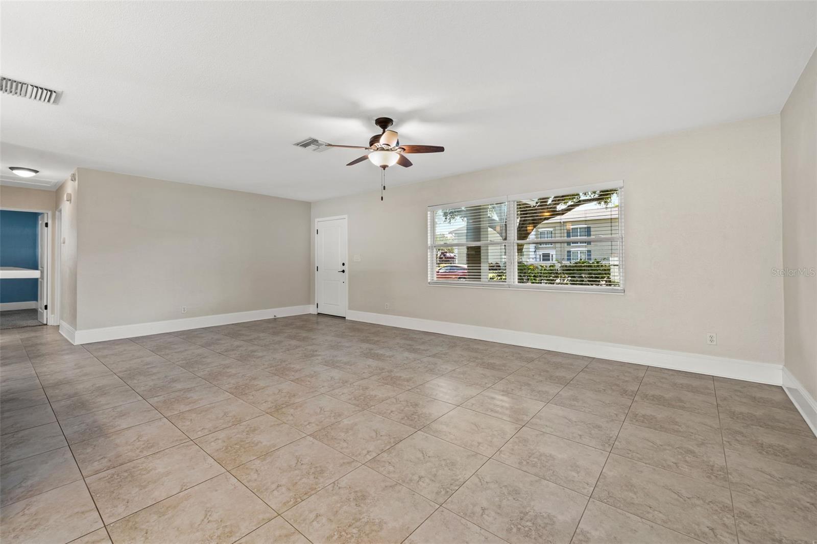 1180 EDEN ISLE BLVD NE, ST PETERSBURG, FL, 33704