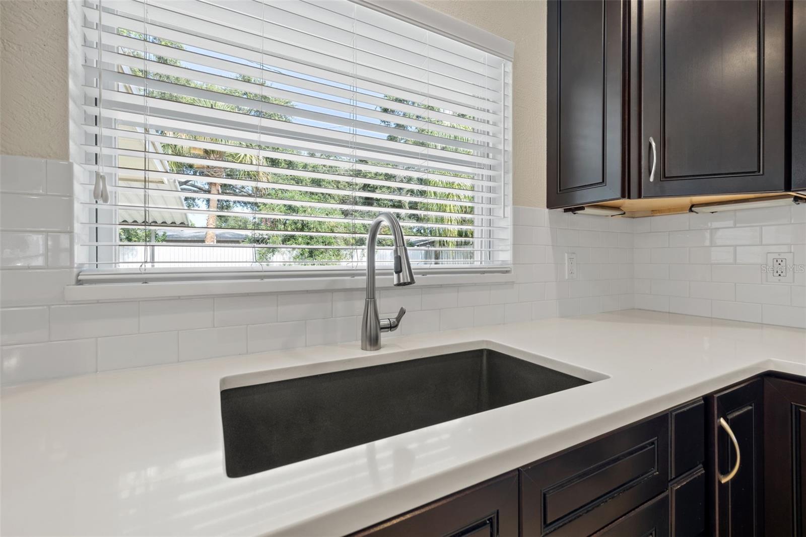 1180 EDEN ISLE BLVD NE, ST PETERSBURG, FL, 33704