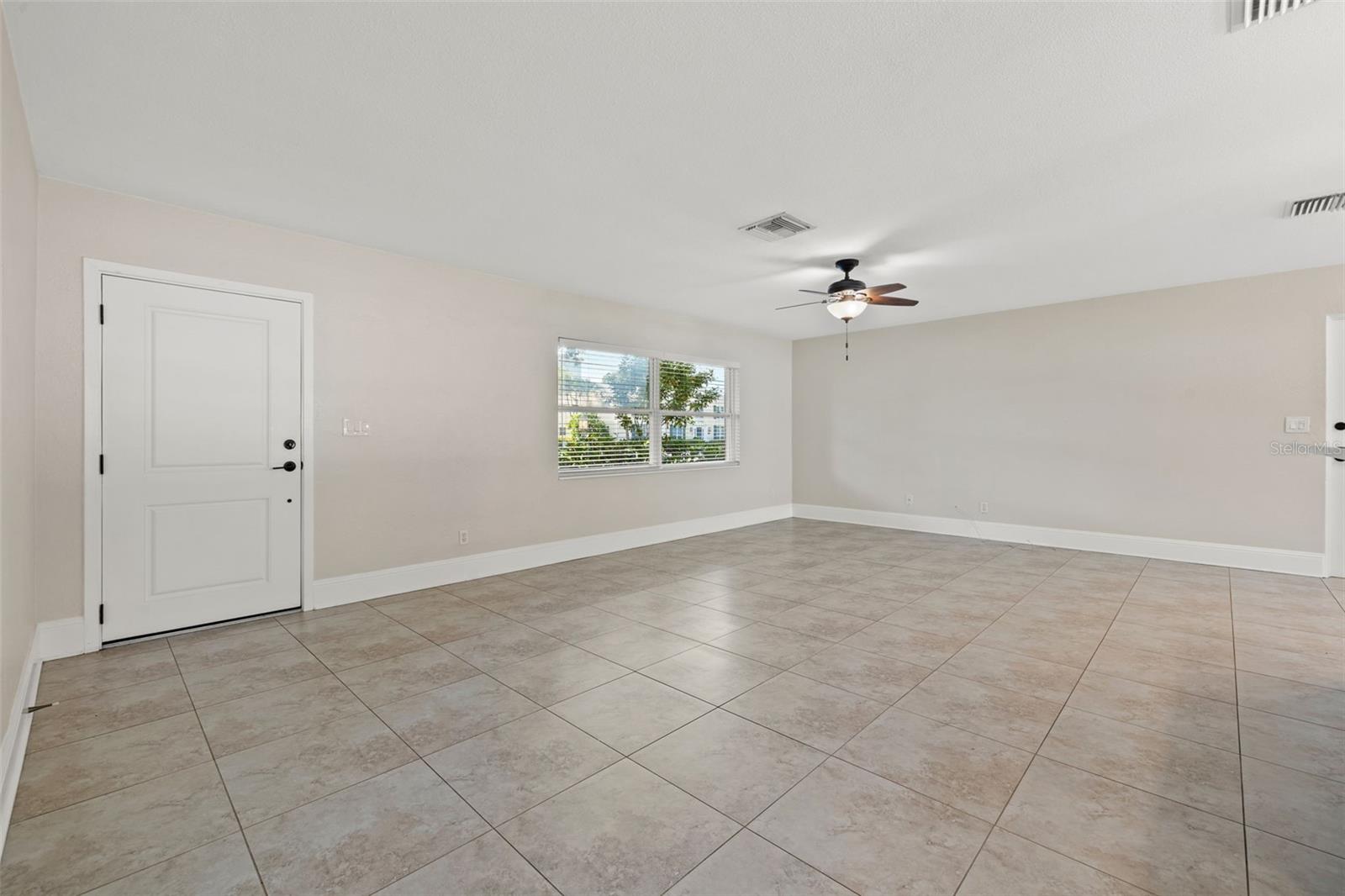 1180 EDEN ISLE BLVD NE, ST PETERSBURG, FL, 33704