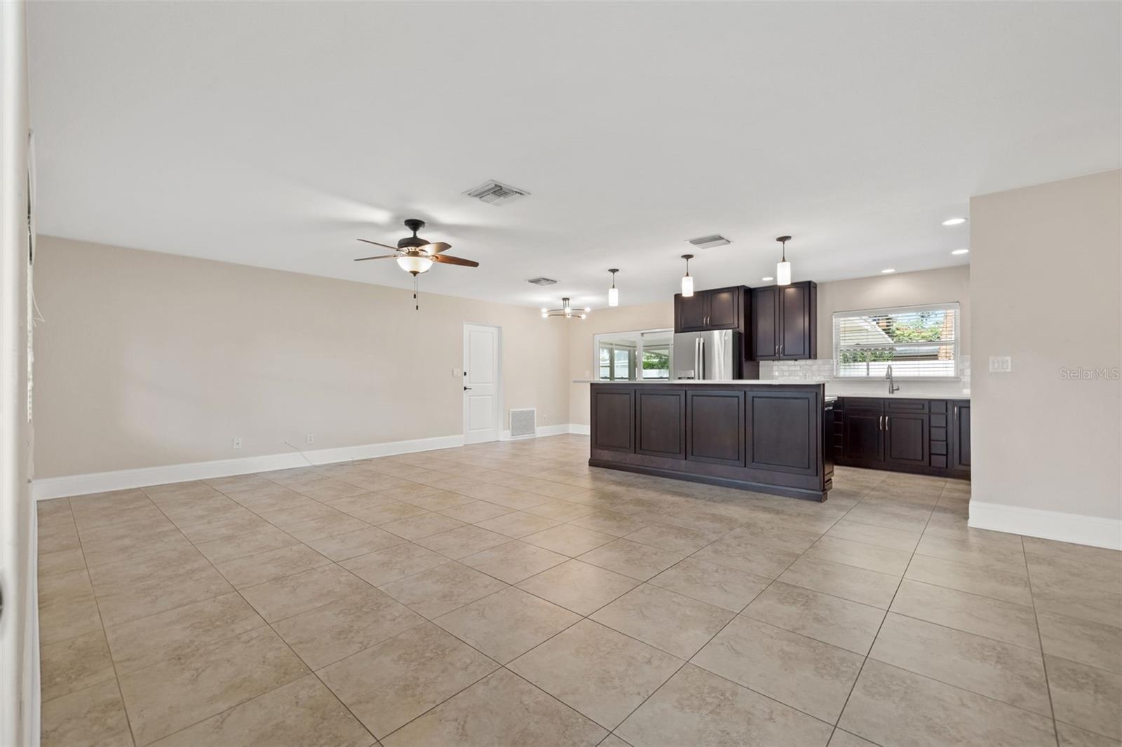 1180 EDEN ISLE BLVD NE, ST PETERSBURG, FL, 33704