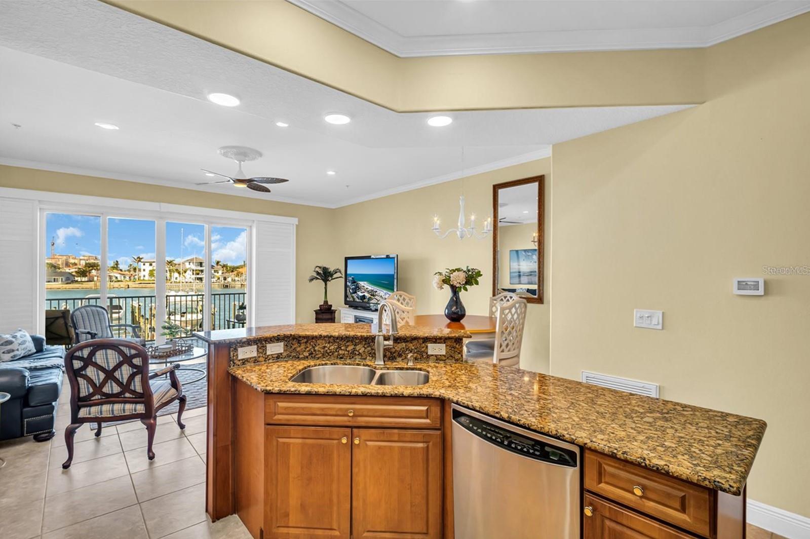 130 BRIGHTWATER DR #5, CLEARWATER BEACH, FL, 33767