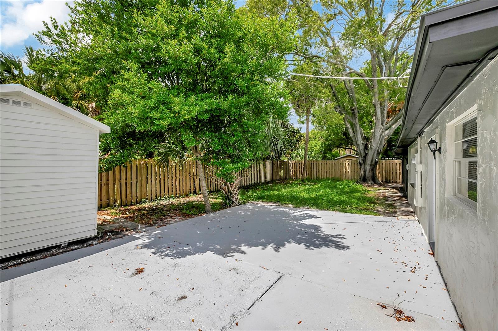 5604 CRESTHILL DR, TAMPA, FL, 33615