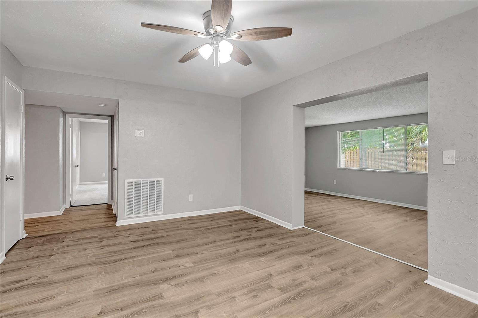 5604 CRESTHILL DR, TAMPA, FL, 33615
