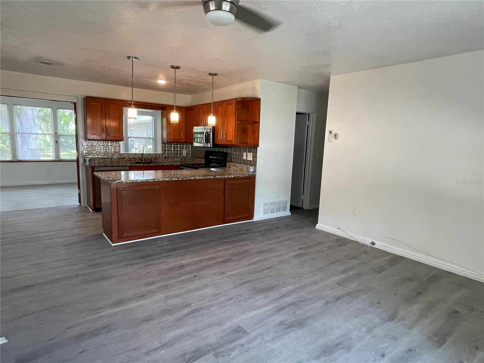 237 COLONIA LN E, NOKOMIS, FL, 34275