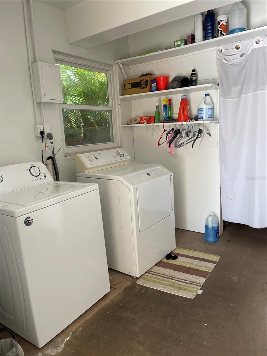 237 COLONIA LN E, NOKOMIS, FL, 34275