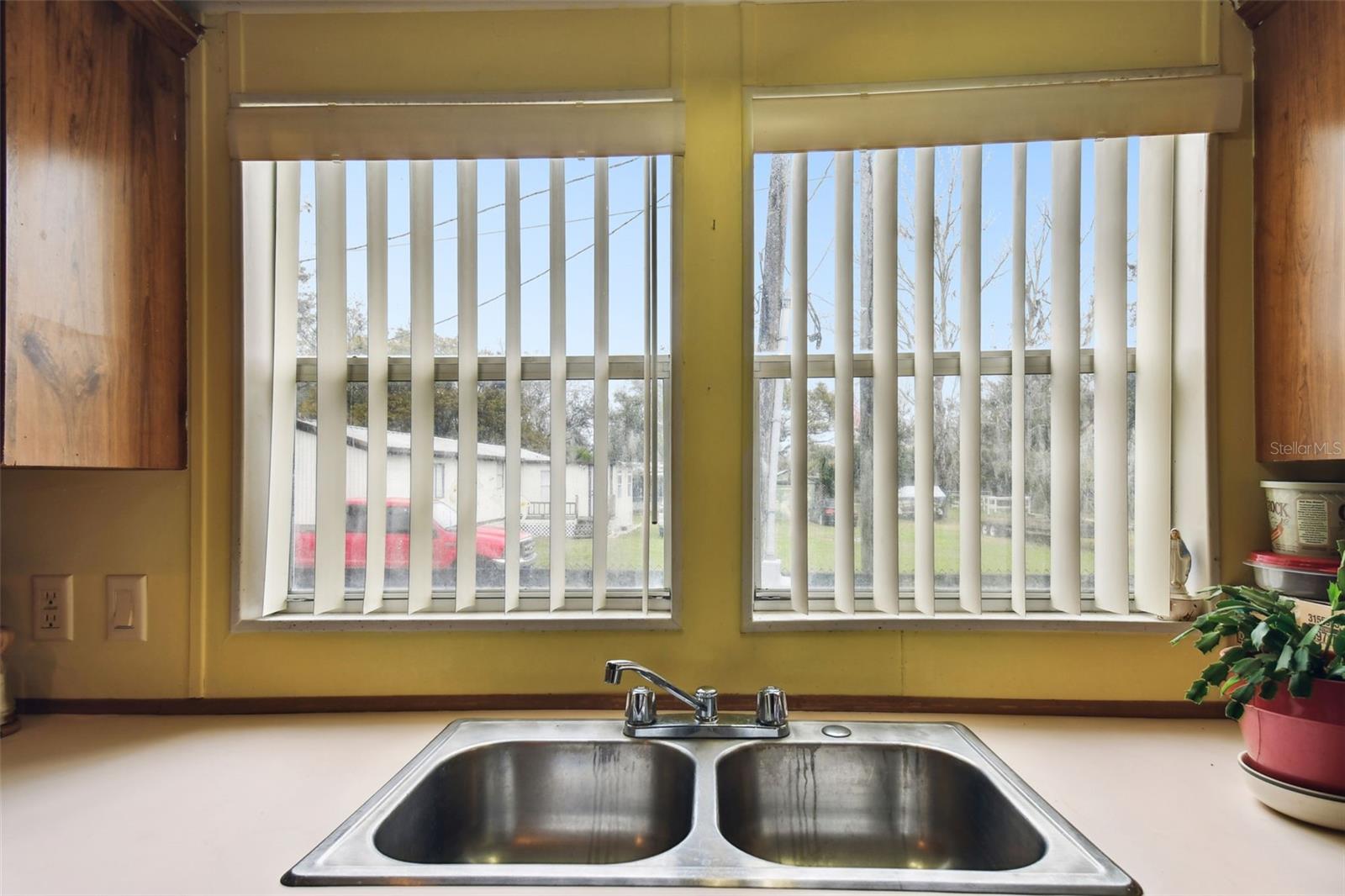 4537 THORNTON DR, ZEPHYRHILLS, FL, 33542