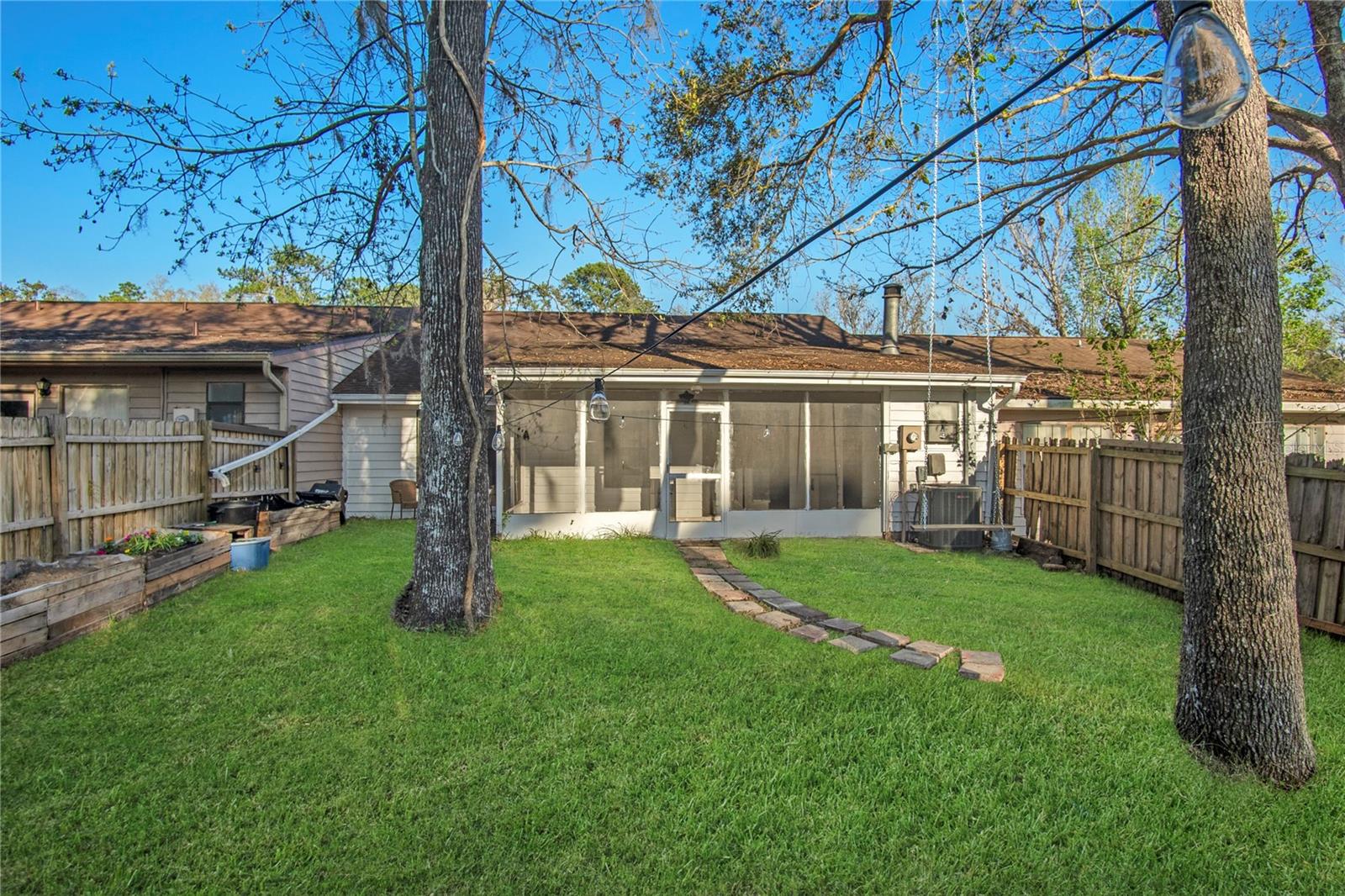 836 VILLAGE DR, BROOKSVILLE, FL, 34601