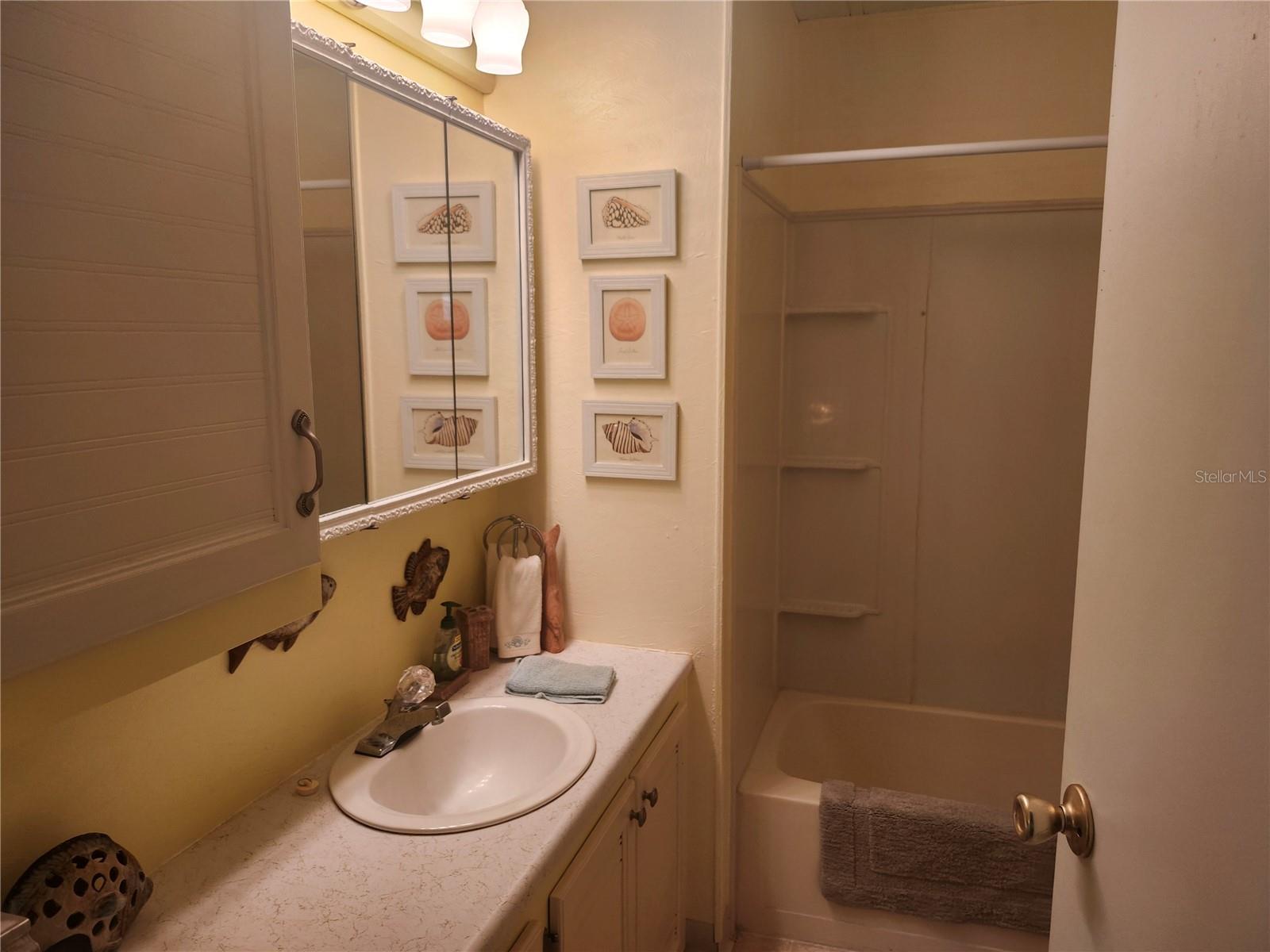 5725 COLUMBIA DR, NEW PORT RICHEY, FL, 34652