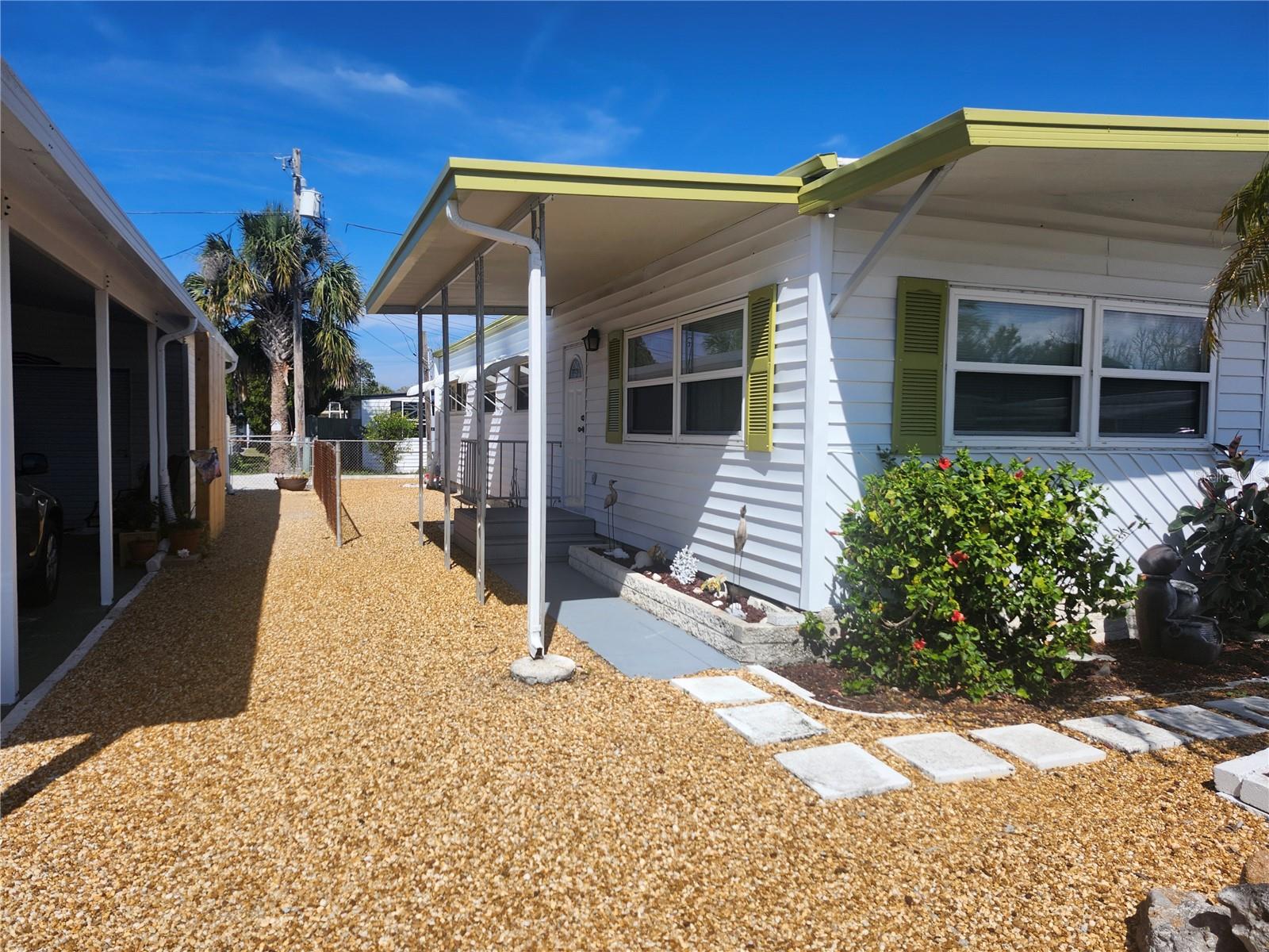 5725 COLUMBIA DR, NEW PORT RICHEY, FL, 34652