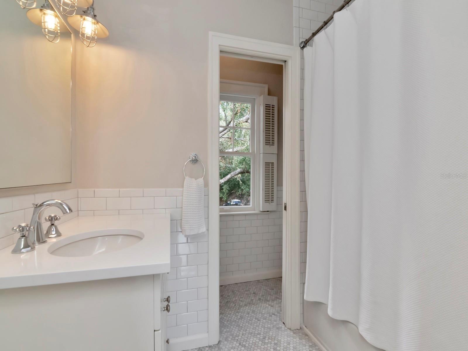 2514 W MORRISON AVE, TAMPA, FL, 33629