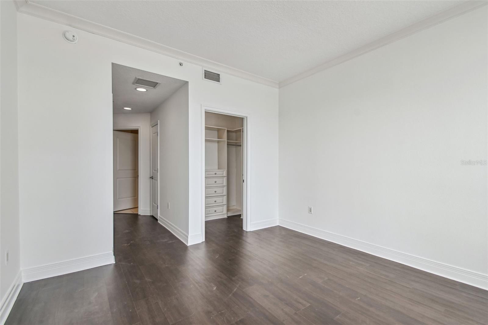 1209 E CUMBERLAND AVE #2406, TAMPA, FL, 33602