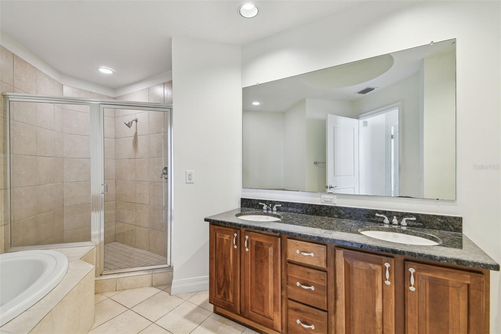 1209 E CUMBERLAND AVE #2406, TAMPA, FL, 33602