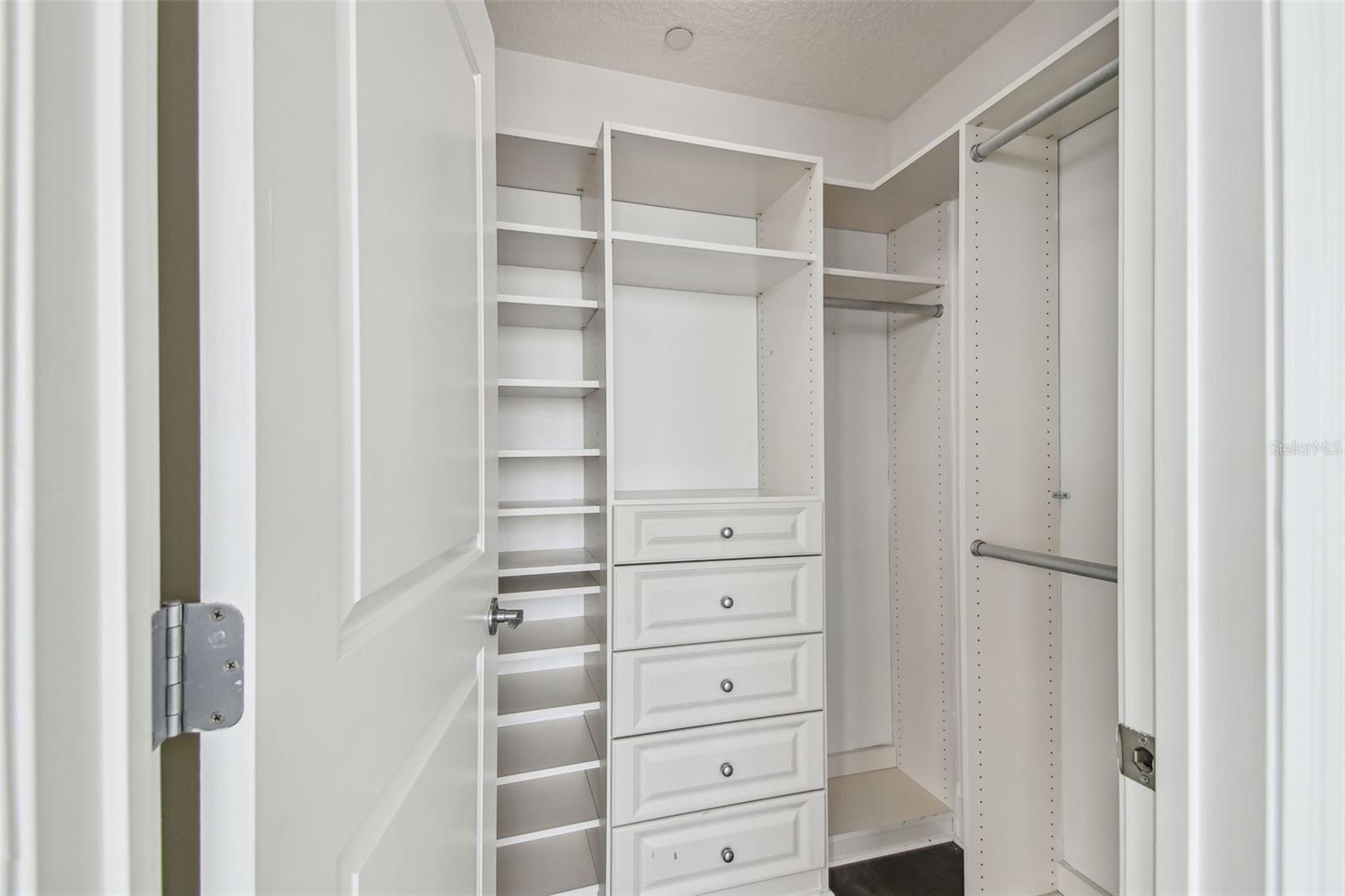 1209 E CUMBERLAND AVE #2406, TAMPA, FL, 33602