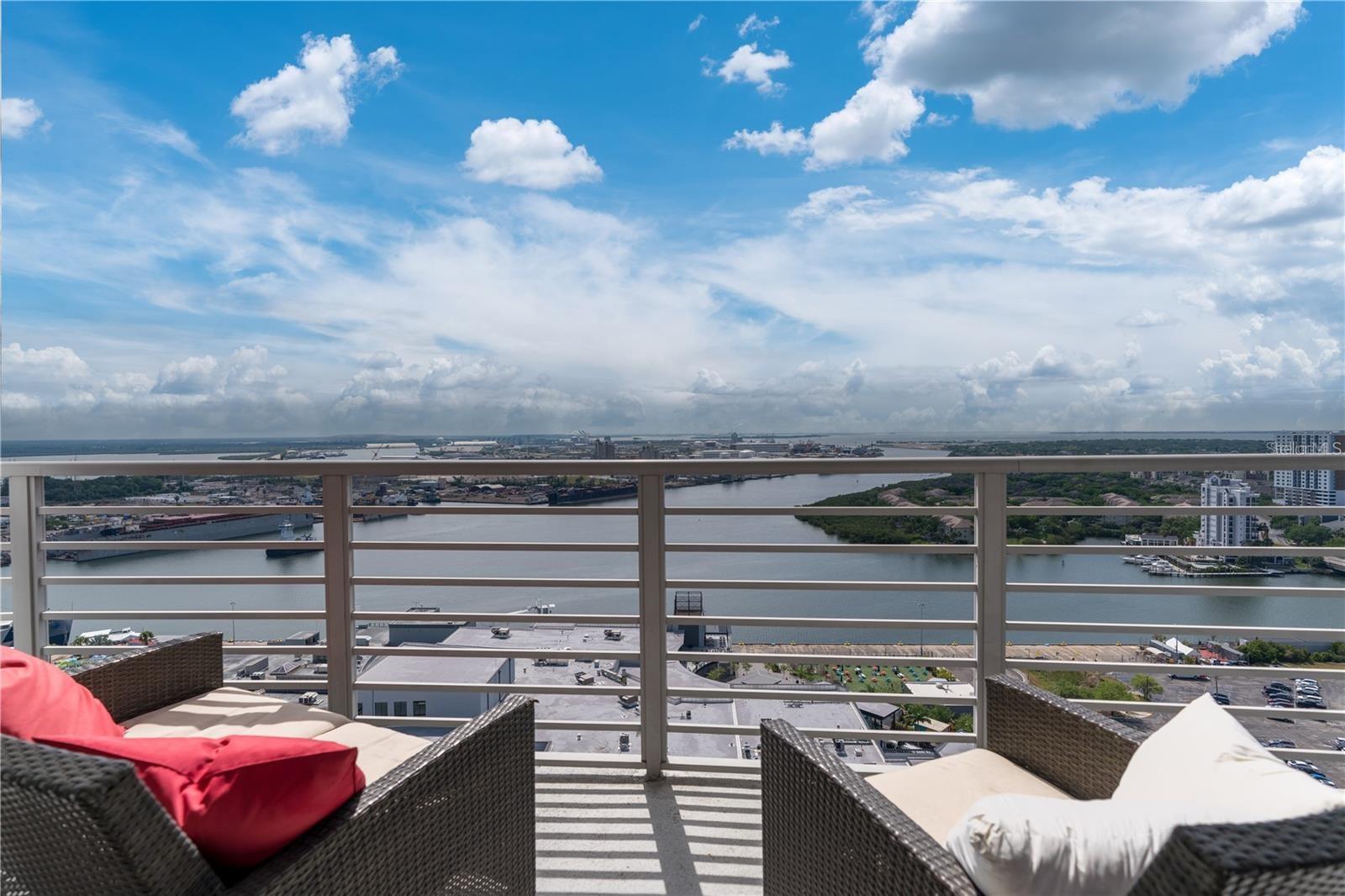 1209 E CUMBERLAND AVE #2406, TAMPA, FL, 33602