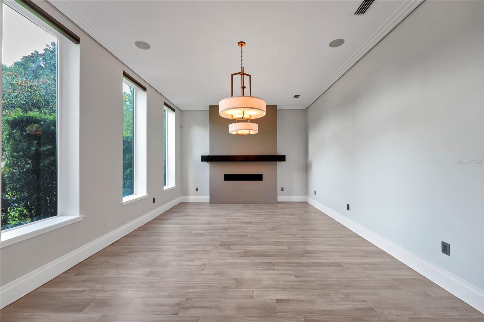 O6285301 Property Photo