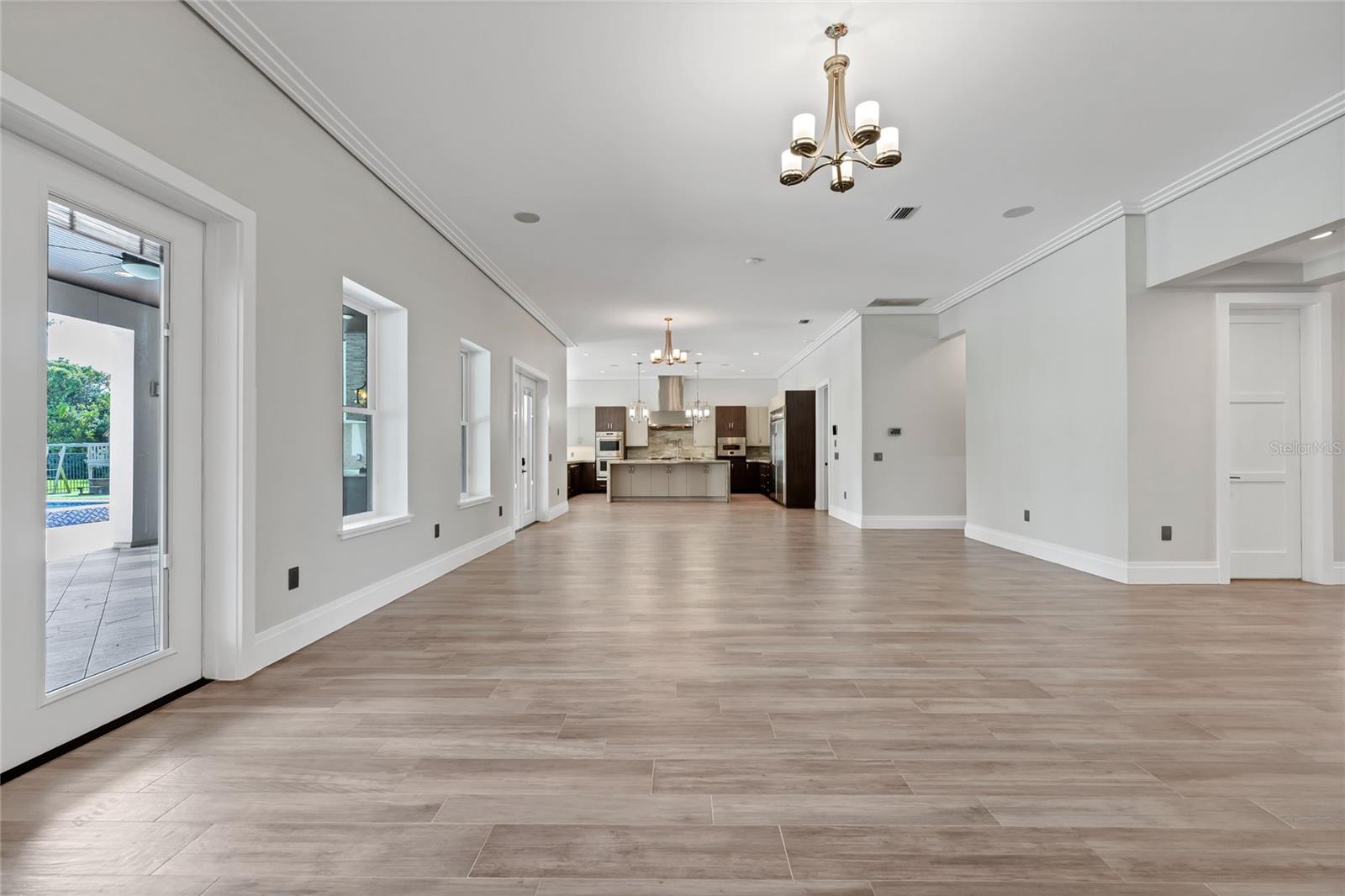 O6285301 Property Photo