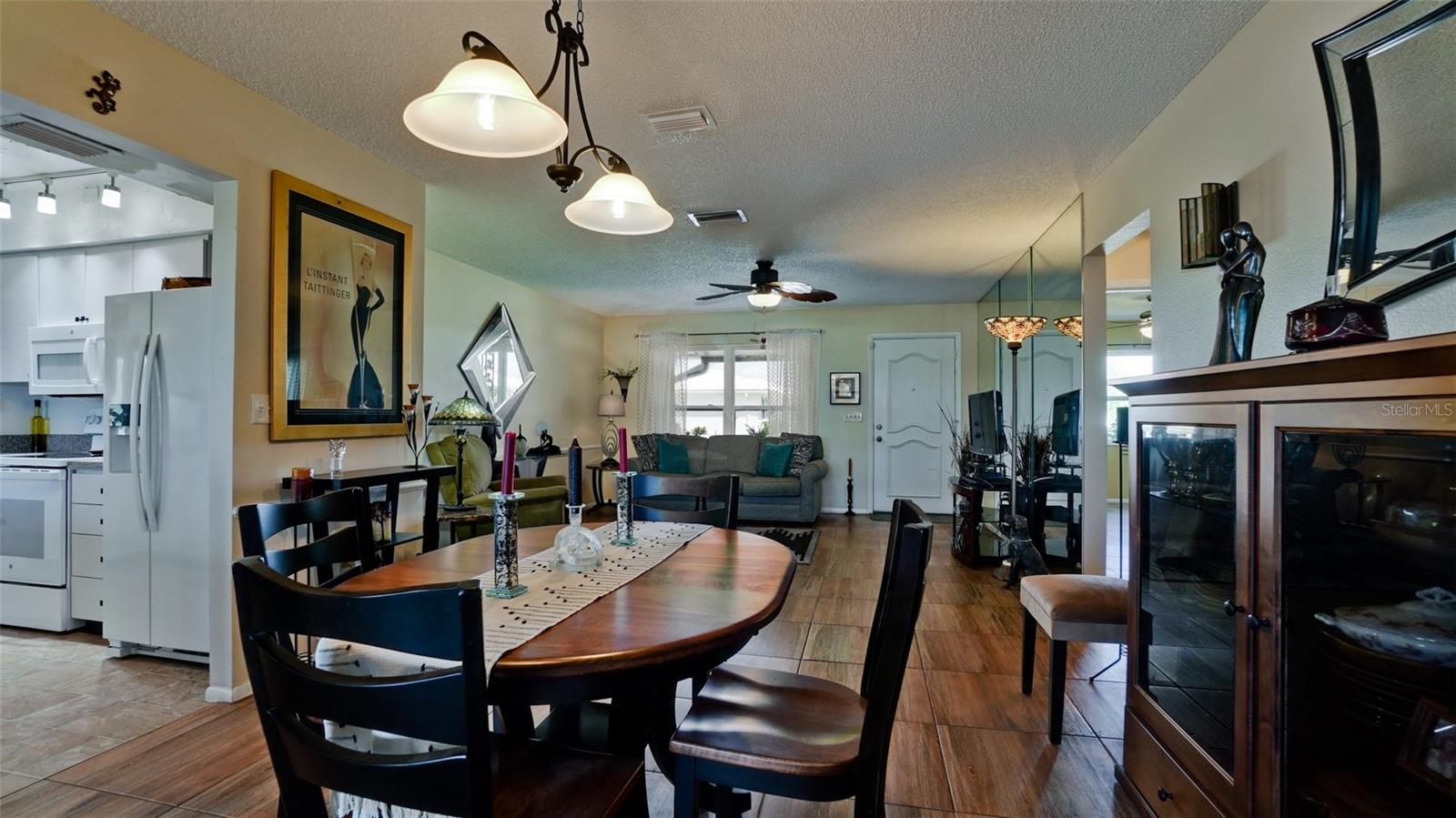 1320 BOTTLEBRUSH DR, BRADENTON, FL, 34208
