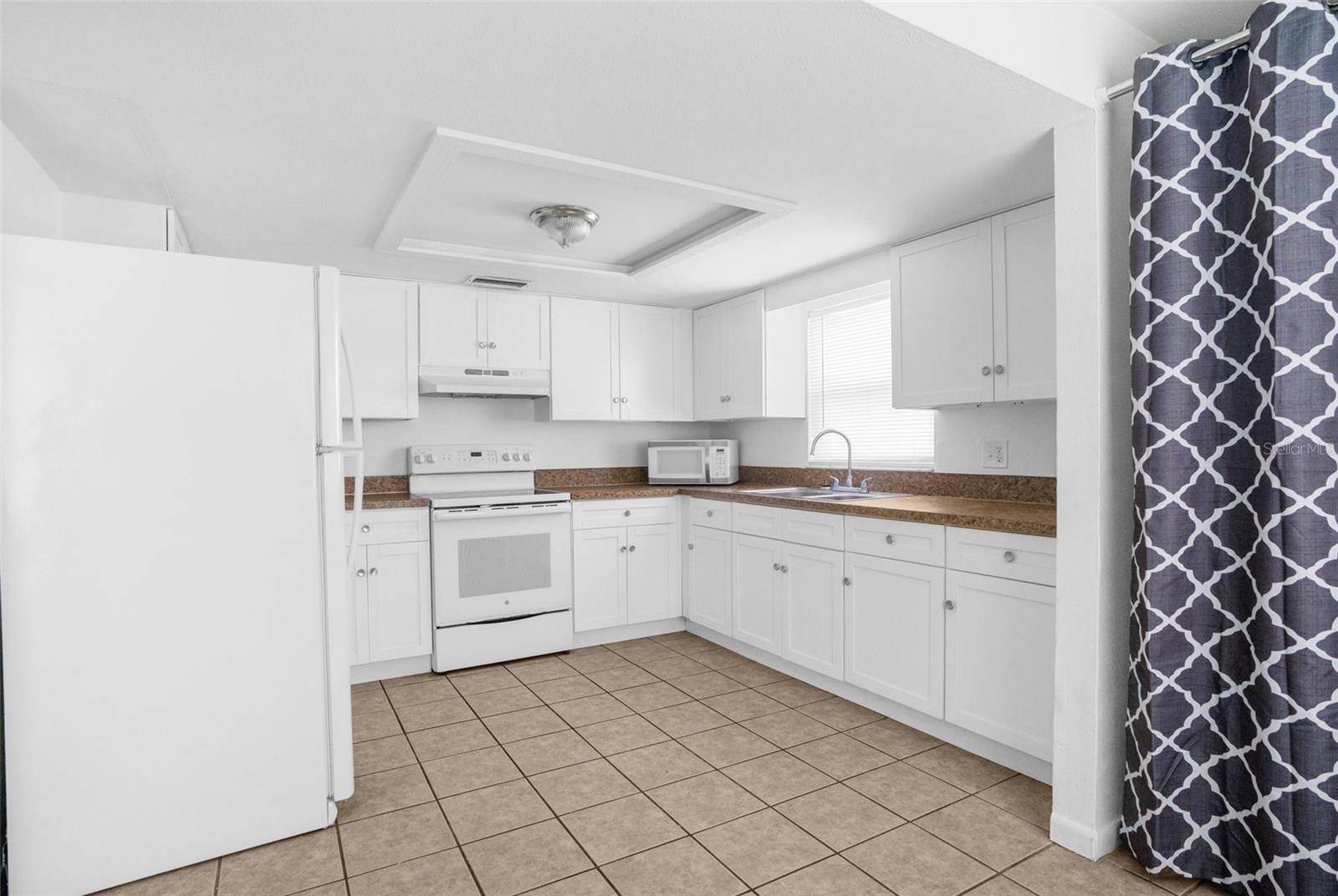 310 E TOMLIN ST, PLANT CITY, FL, 33563