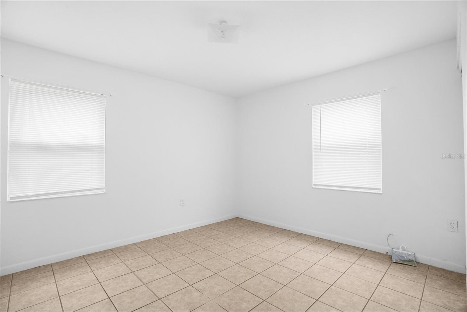 310 E TOMLIN ST, PLANT CITY, FL, 33563