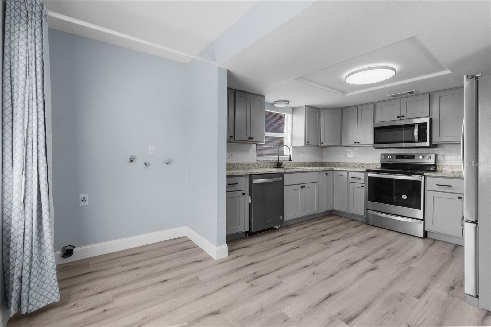310 E TOMLIN ST, PLANT CITY, FL, 33563
