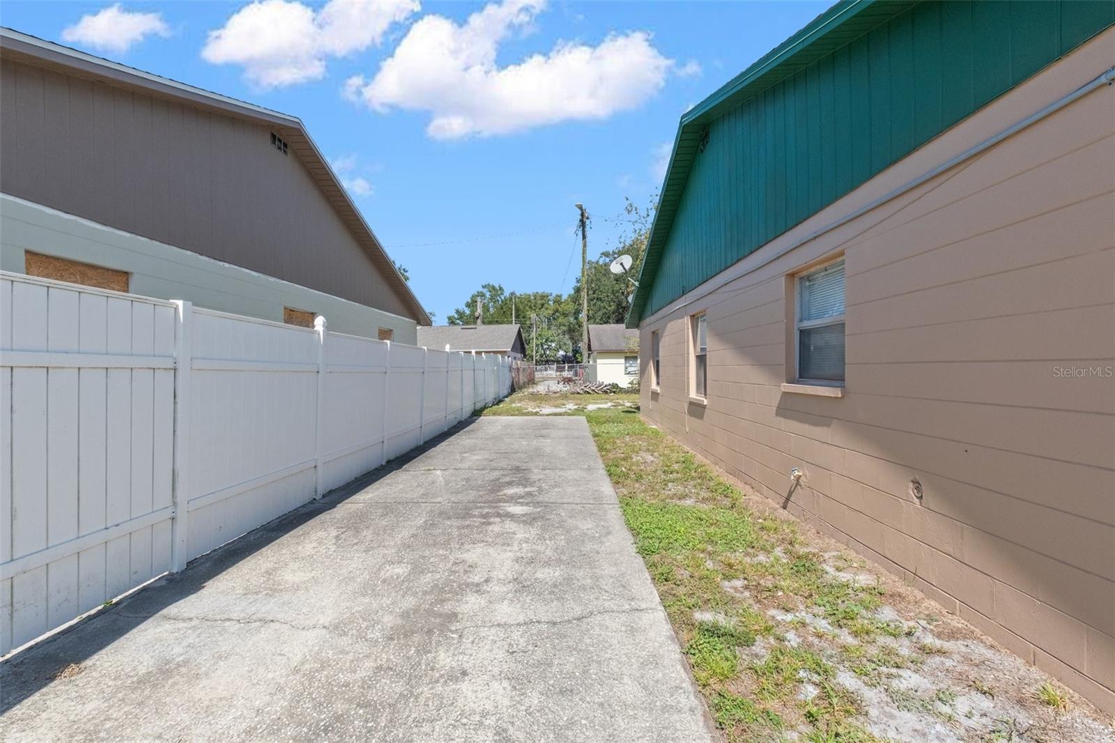310 E TOMLIN ST, PLANT CITY, FL, 33563