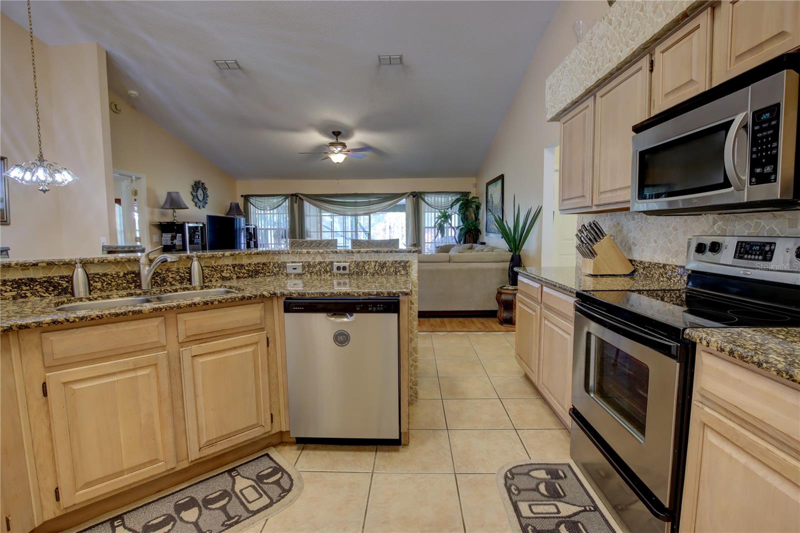304 SILVER PINE DR, LAKE MARY, FL, 32746