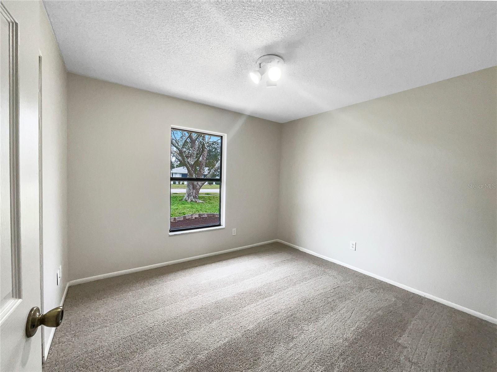832 YELLOWBIRD AVE, DELTONA, FL, 32725