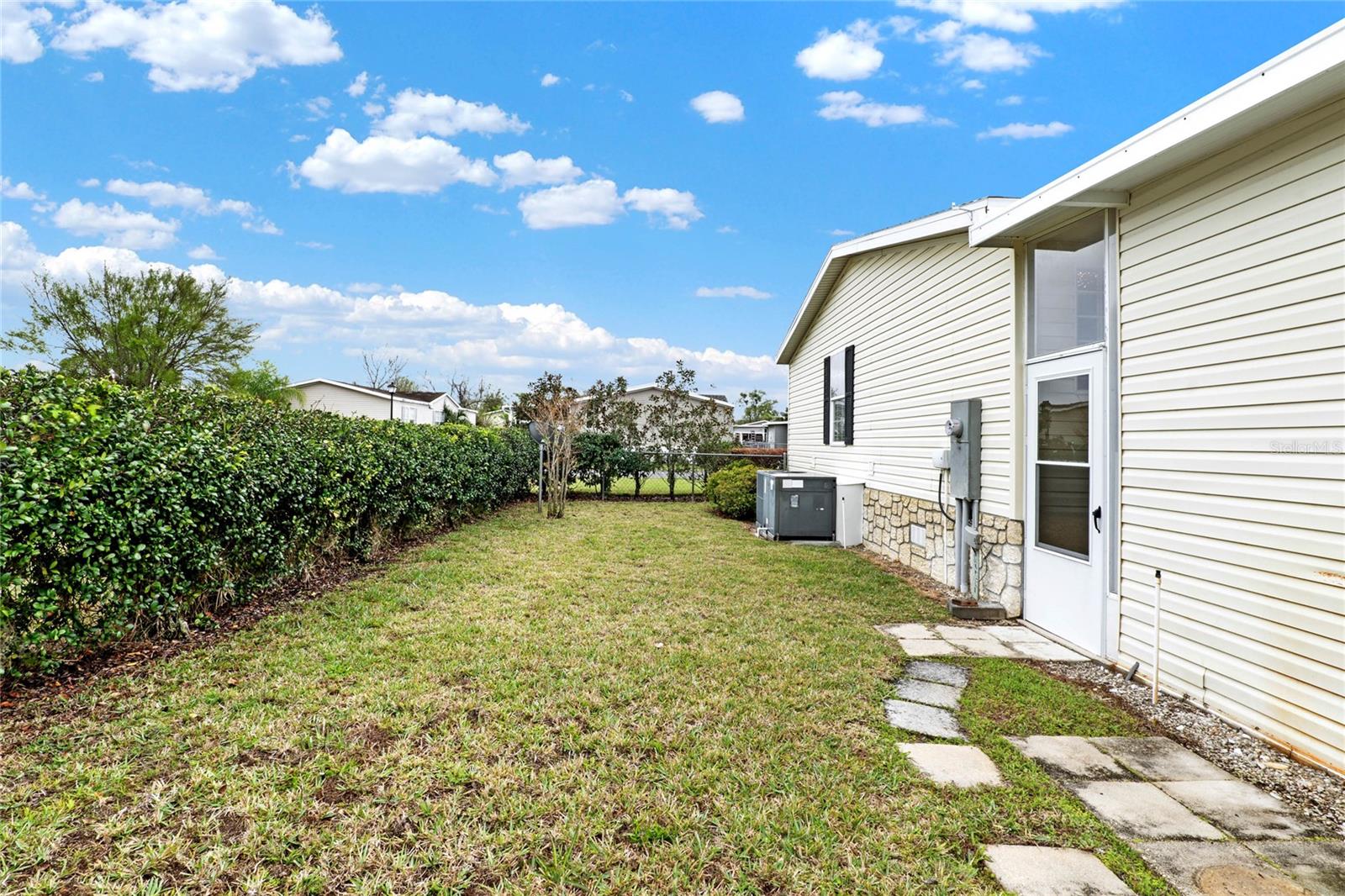 25104 ALAMANDA DR, ASTATULA, FL, 34705
