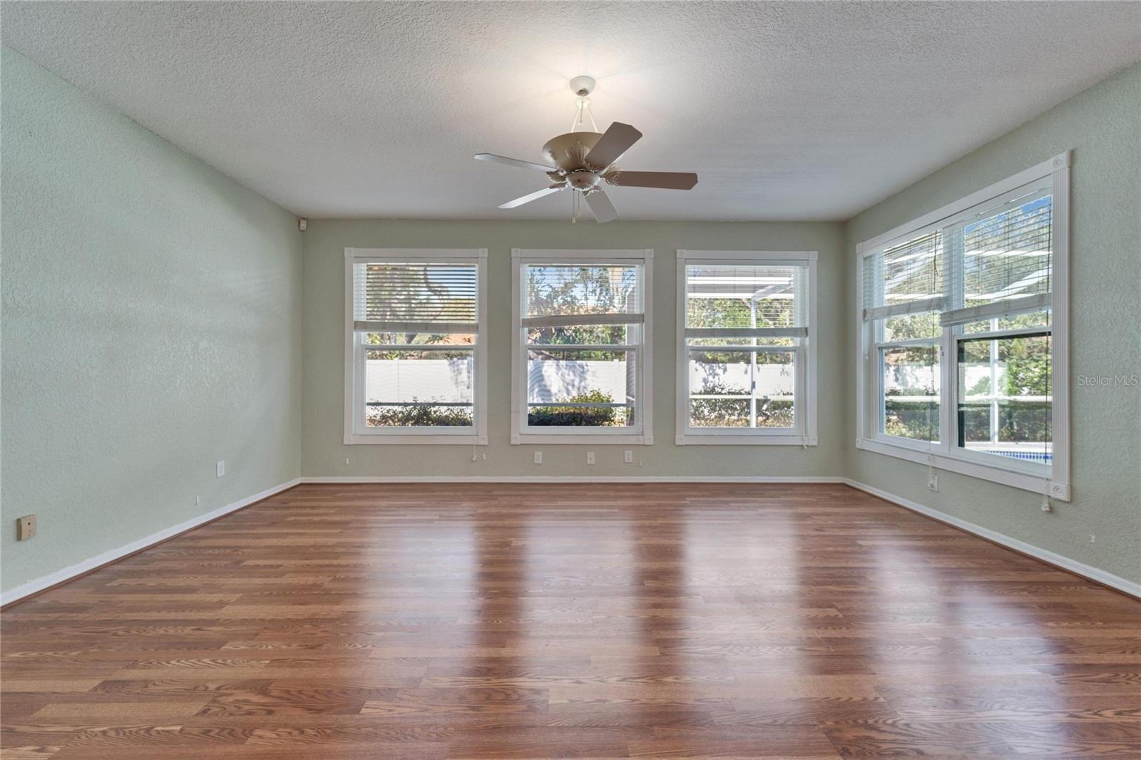 3904 EXECUTIVE CIR, PLANT CITY, FL, 33566